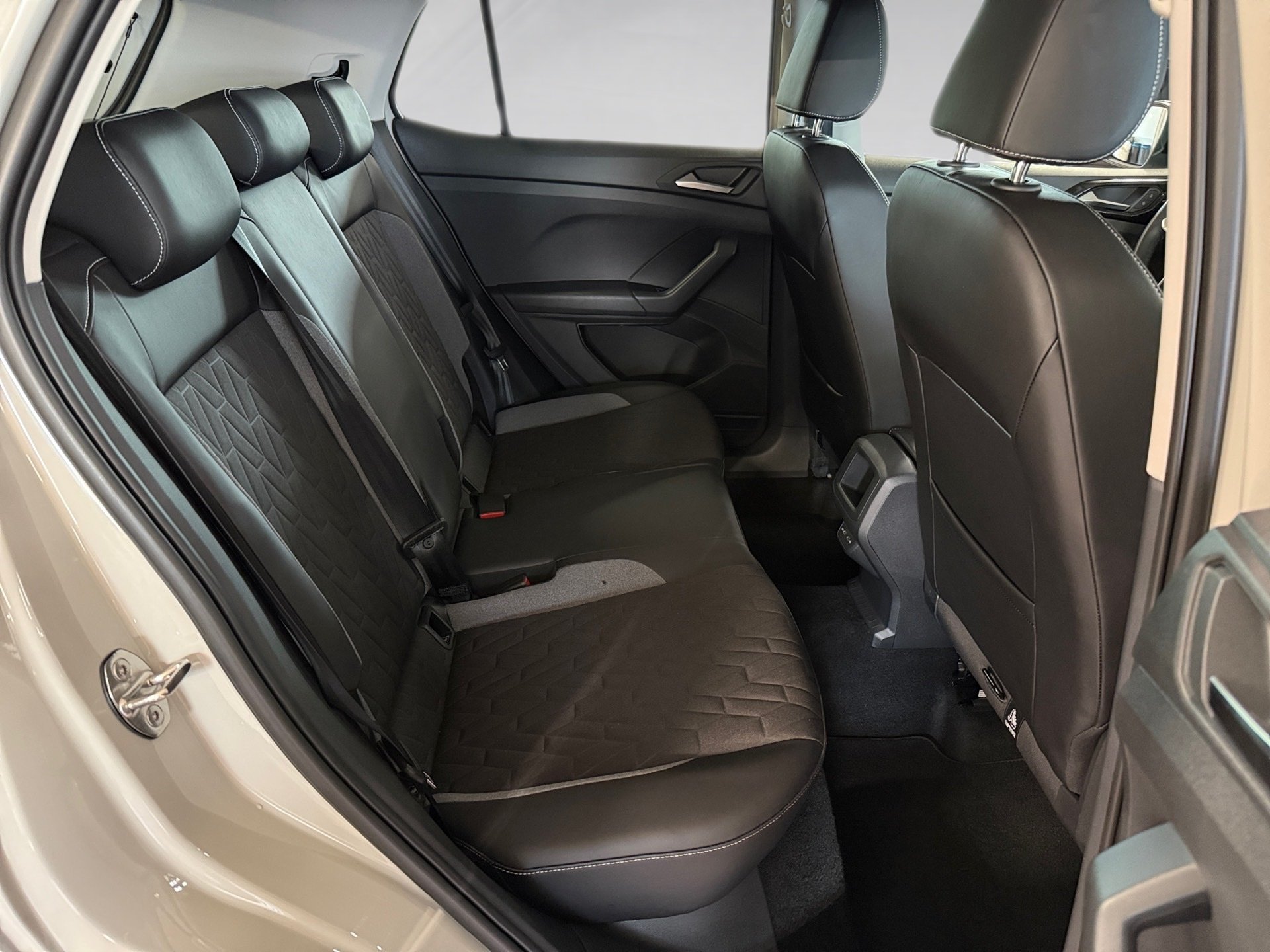 T-Cross 1.0 TSI GOAL LED RFK SHZ ACC App-Connect