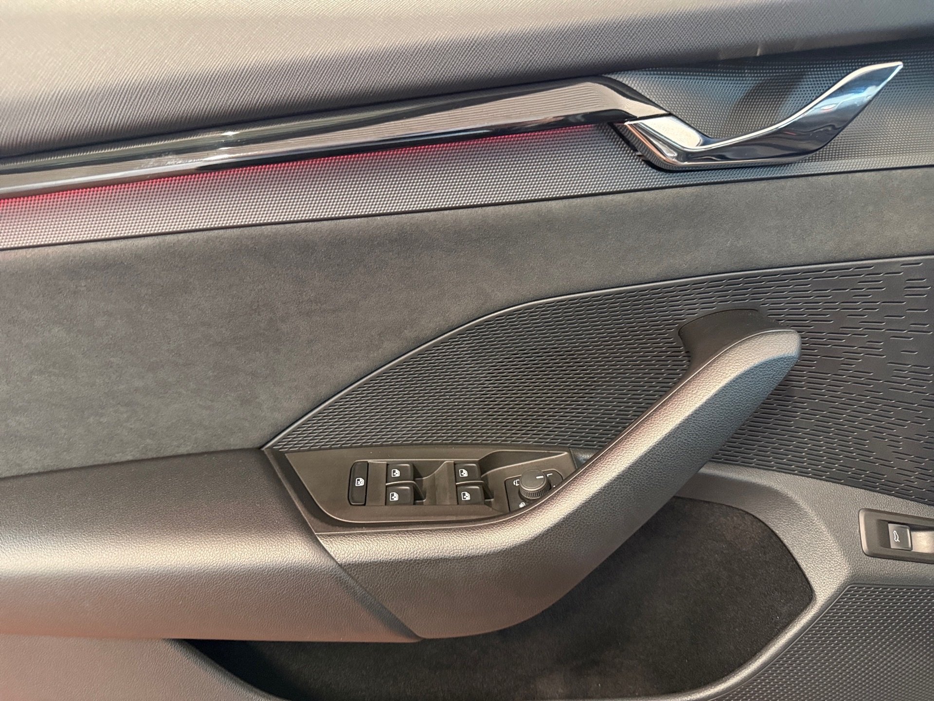 Octavia Combi RS 2.0 TSI First Edition DSG LED Navi ACC RFK
