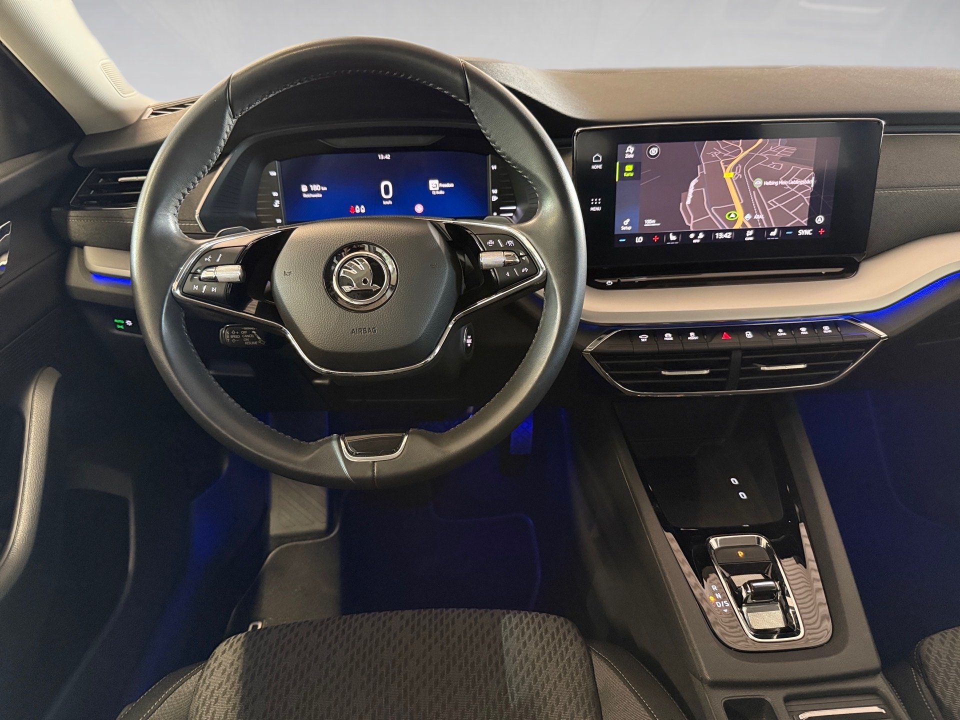 Octavia Combi 2.0 TDI Style DSG LED Navi ACC HuD