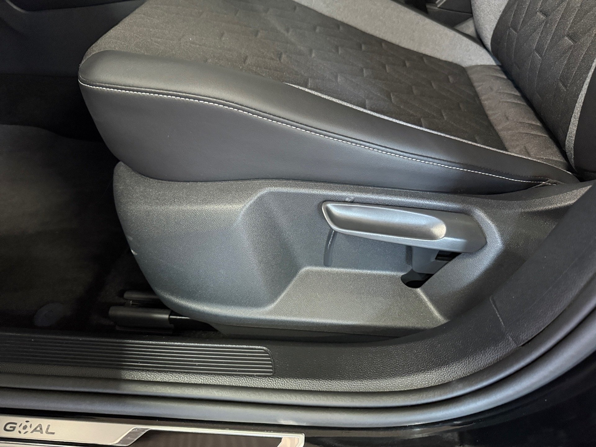 T-Roc 1.5 TSI GOAL DSG AHK Navi LED ACC App-Connect