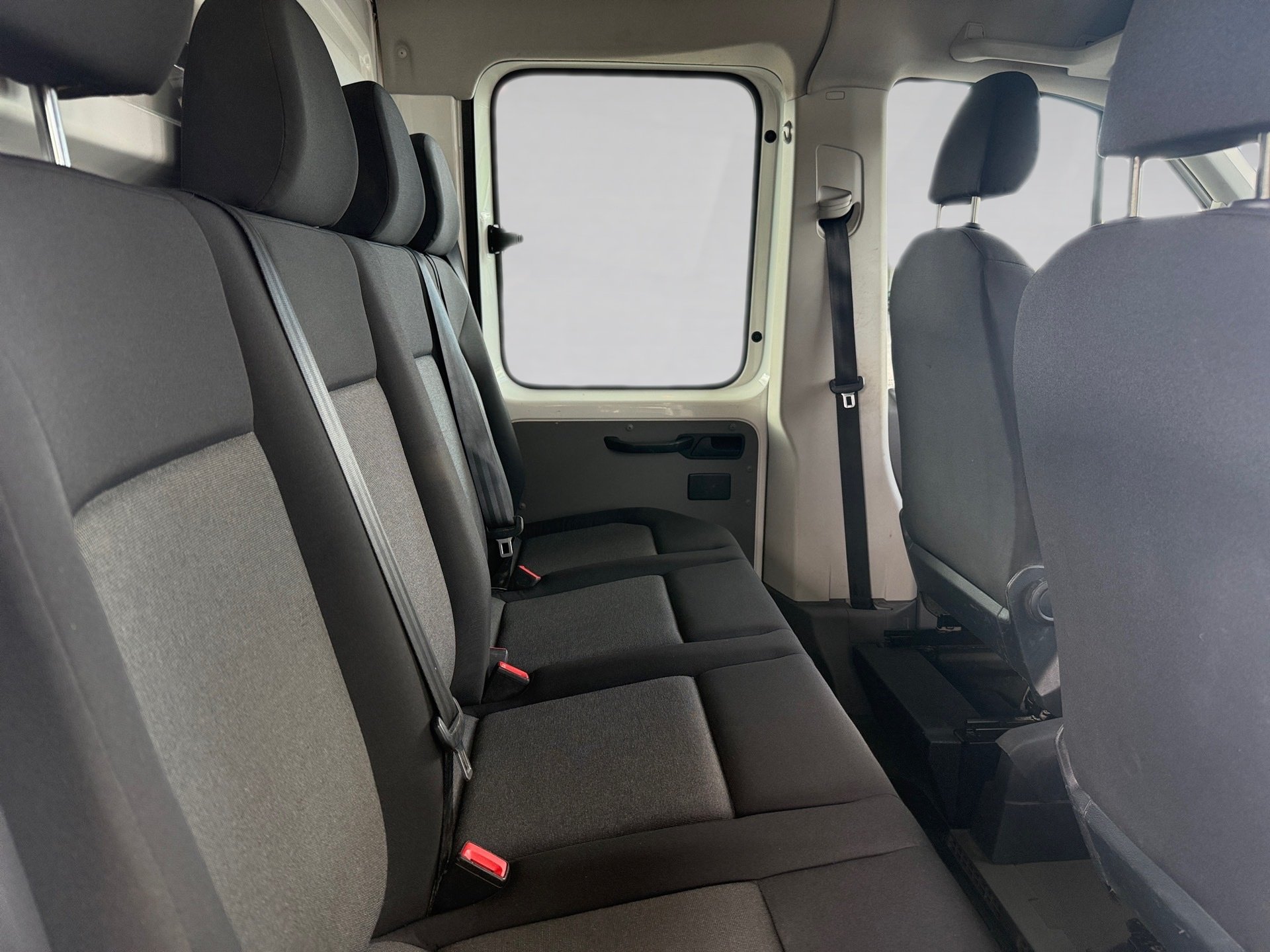 Crafter 35 Doka Pritsche 2.0 TDI Klima AHK Bluetooth