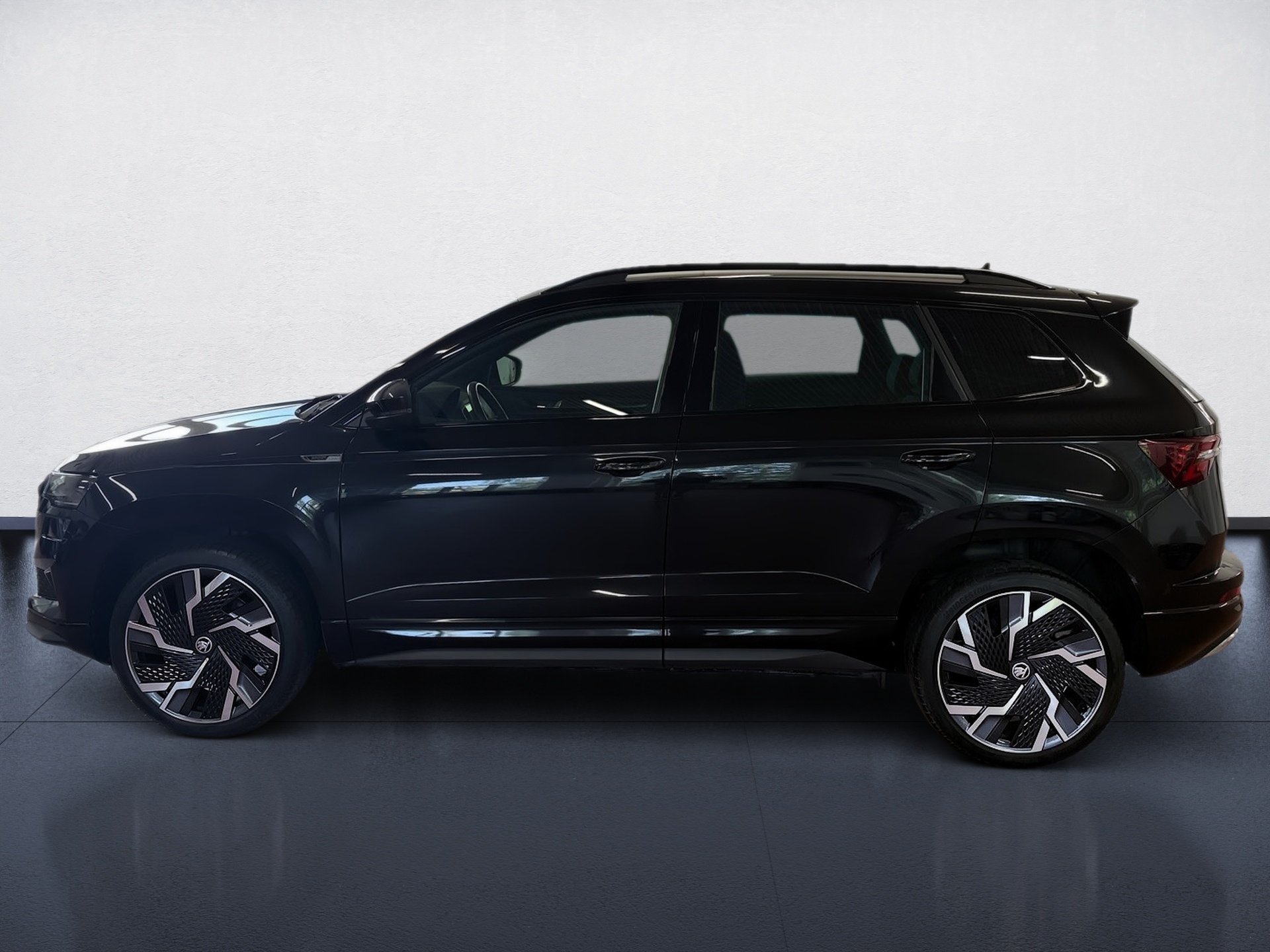 Karoq 1.5 TSI Sportline DSG Matrix Navi AHK Sportsitze