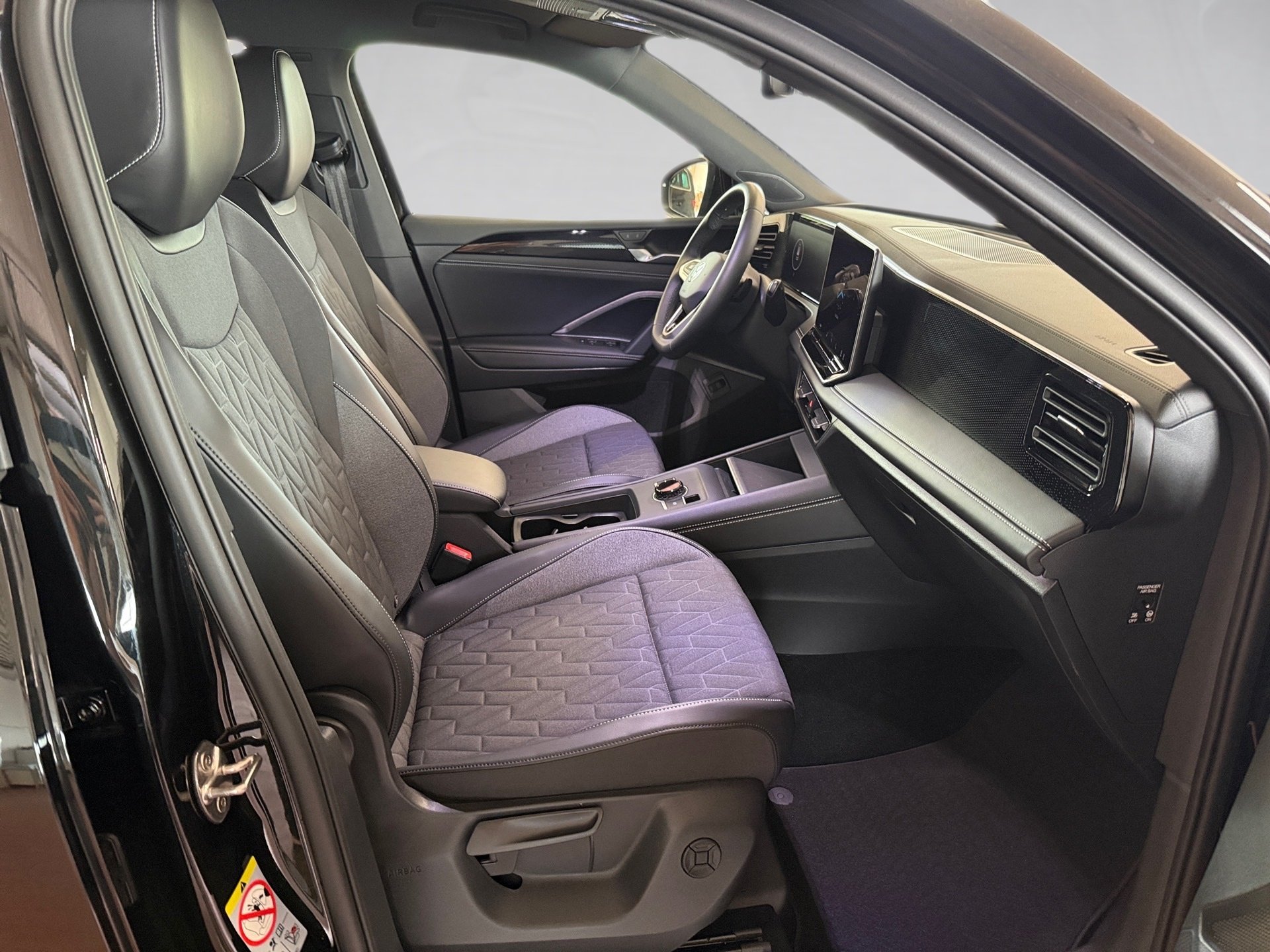 Tiguan 1.5 eTSI GOAL DSG HD-Matrix AHK Navi ACC AreaView