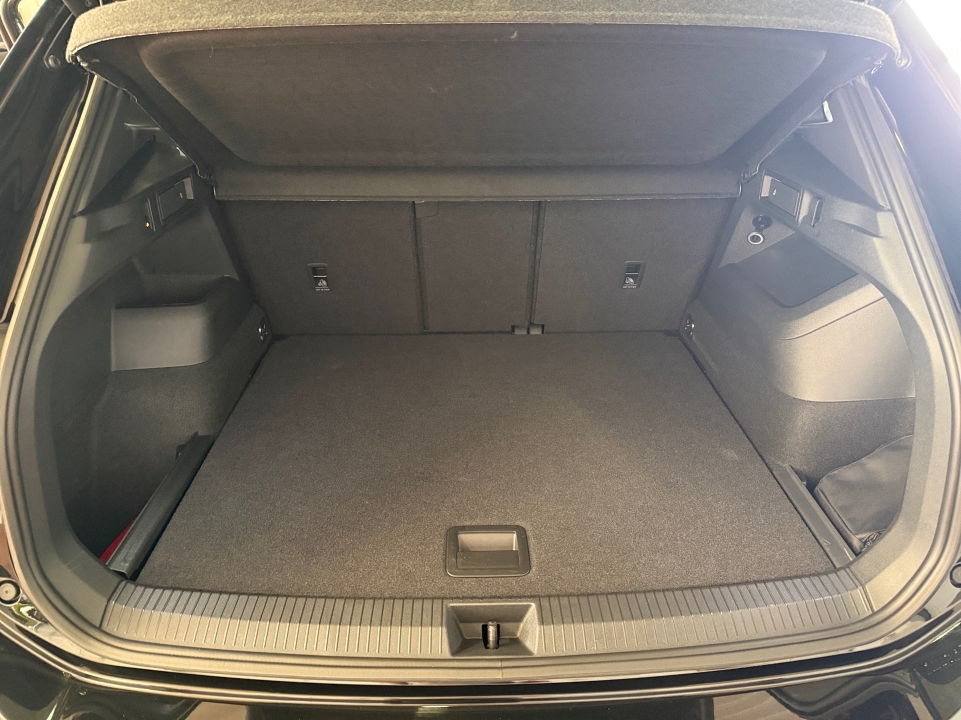 Tiguan 1.5 eTSI GOAL DSG HD-Matrix AHK Navi ACC AreaView