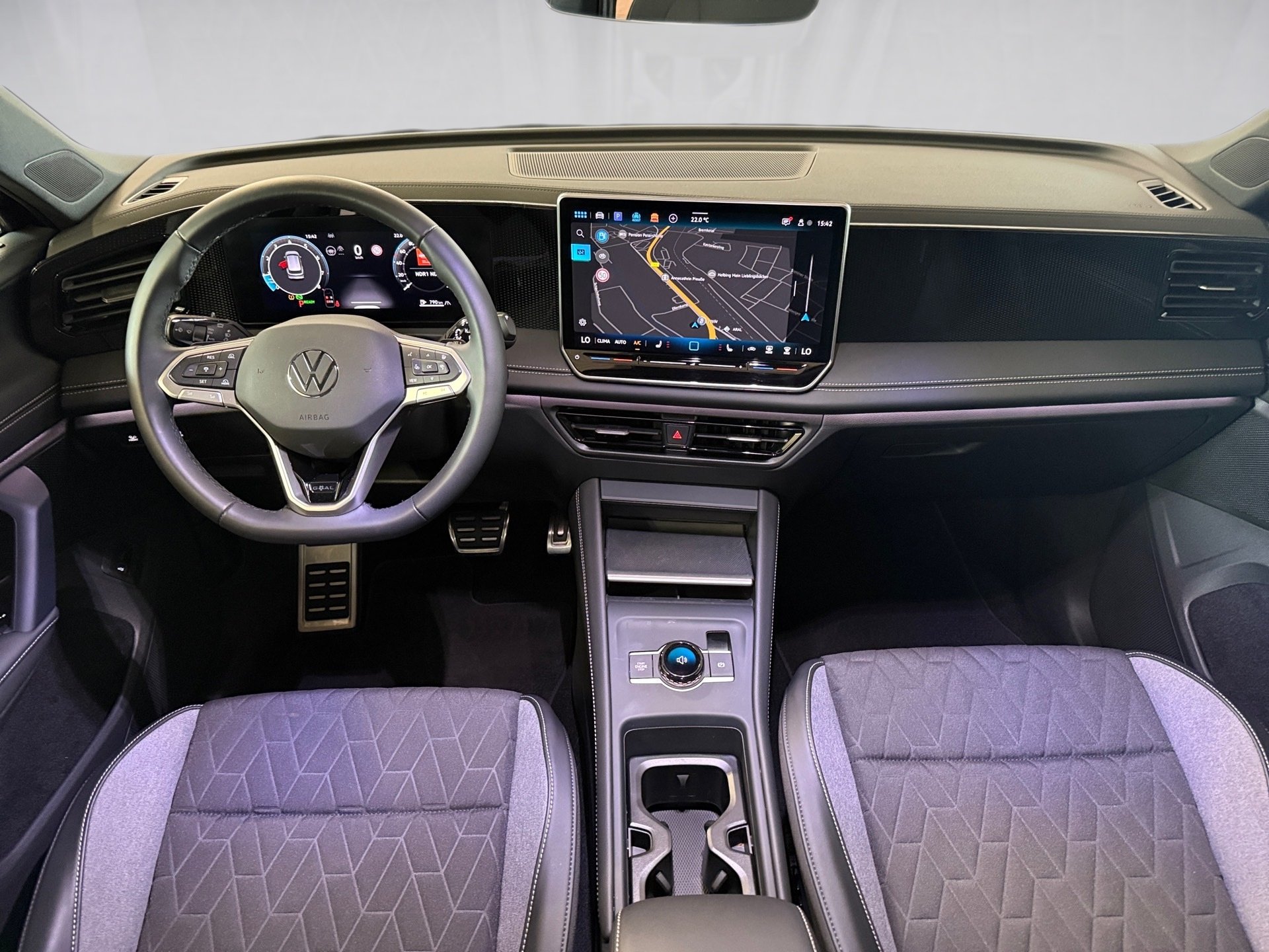 Tiguan 1.5 eTSI GOAL DSG HD-Matrix AHK Navi ACC AreaView