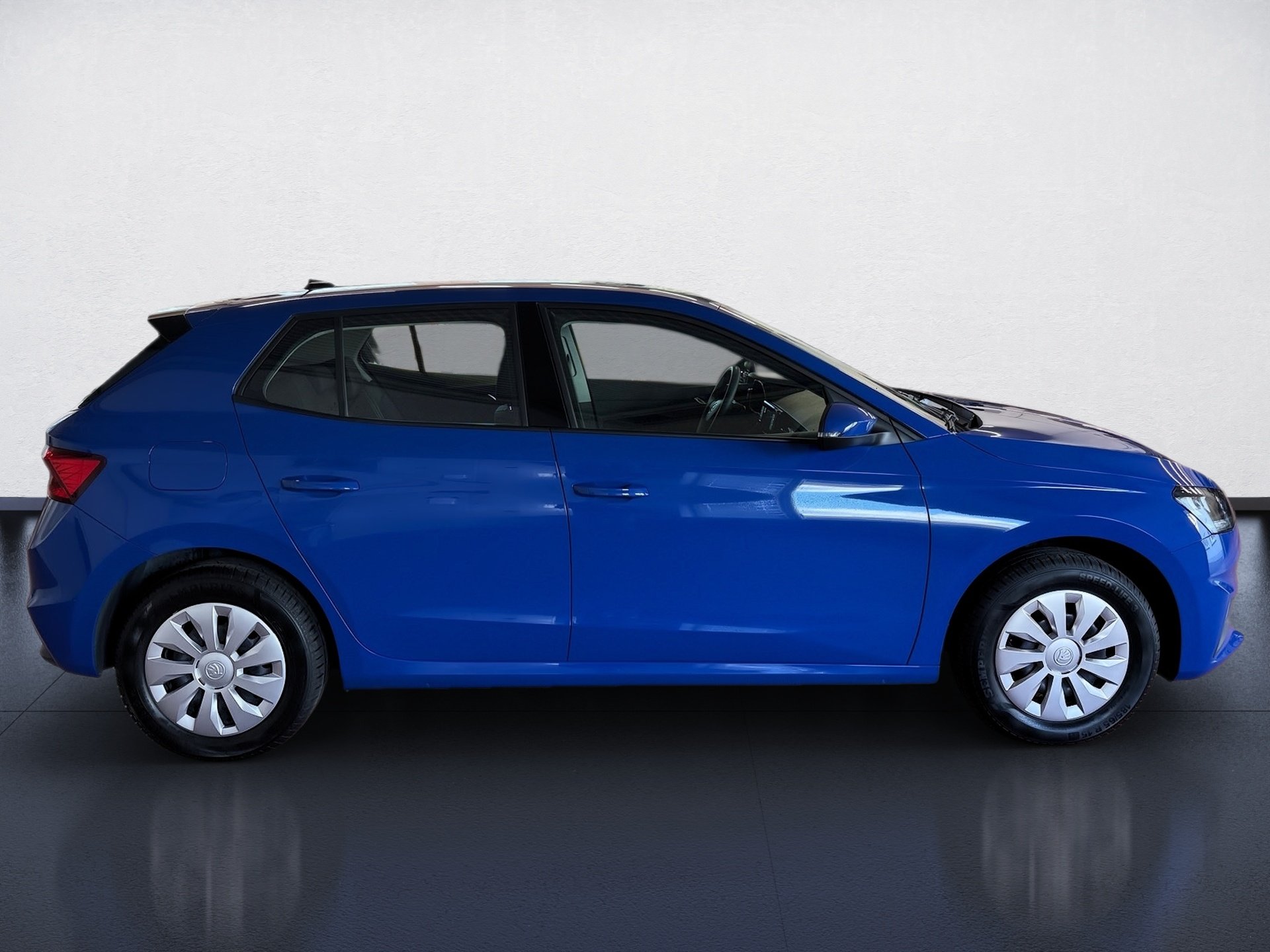 Fabia 1.0 MPI Active Klima LED PDC hinten Kam.