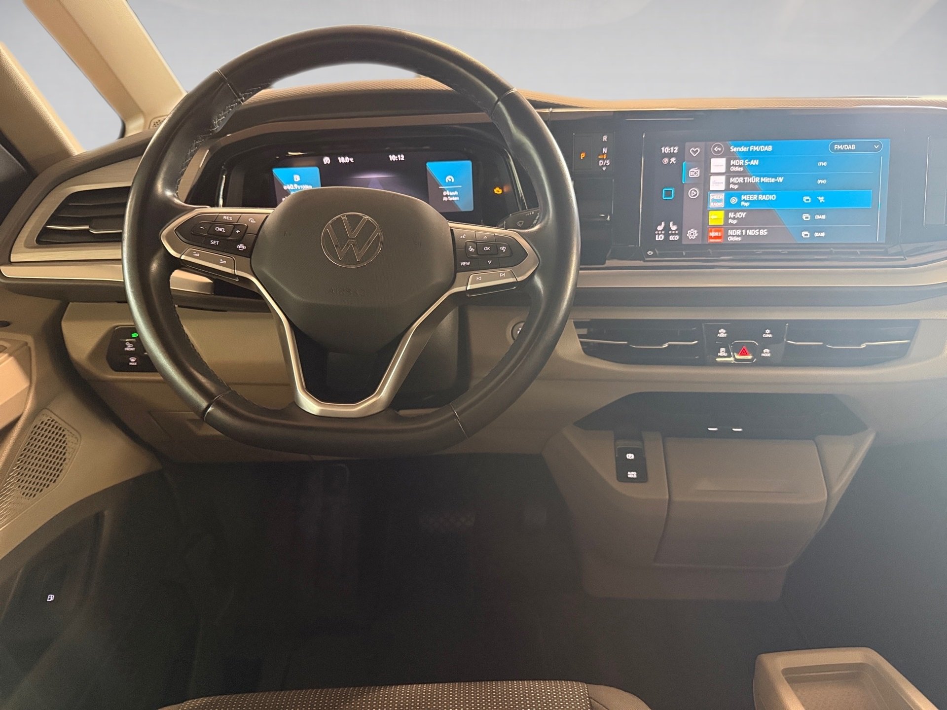 T7 Multivan lang 1.4 eHybrid Life DSG 7-Sitzer Pano LED App-Connect