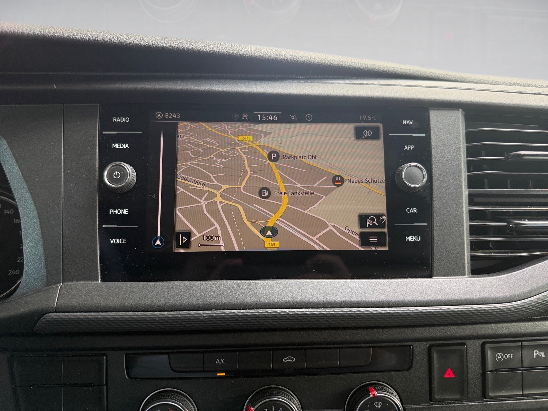 T6.1 Kasten LR 2.0 TDI DSG Klima Navi PDC RFK