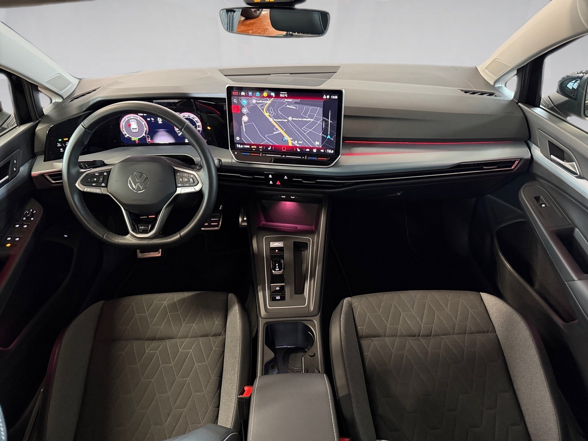 Golf Variant 1.5 eTSI Goal DSG Matrix Navi ACC AHK RFK