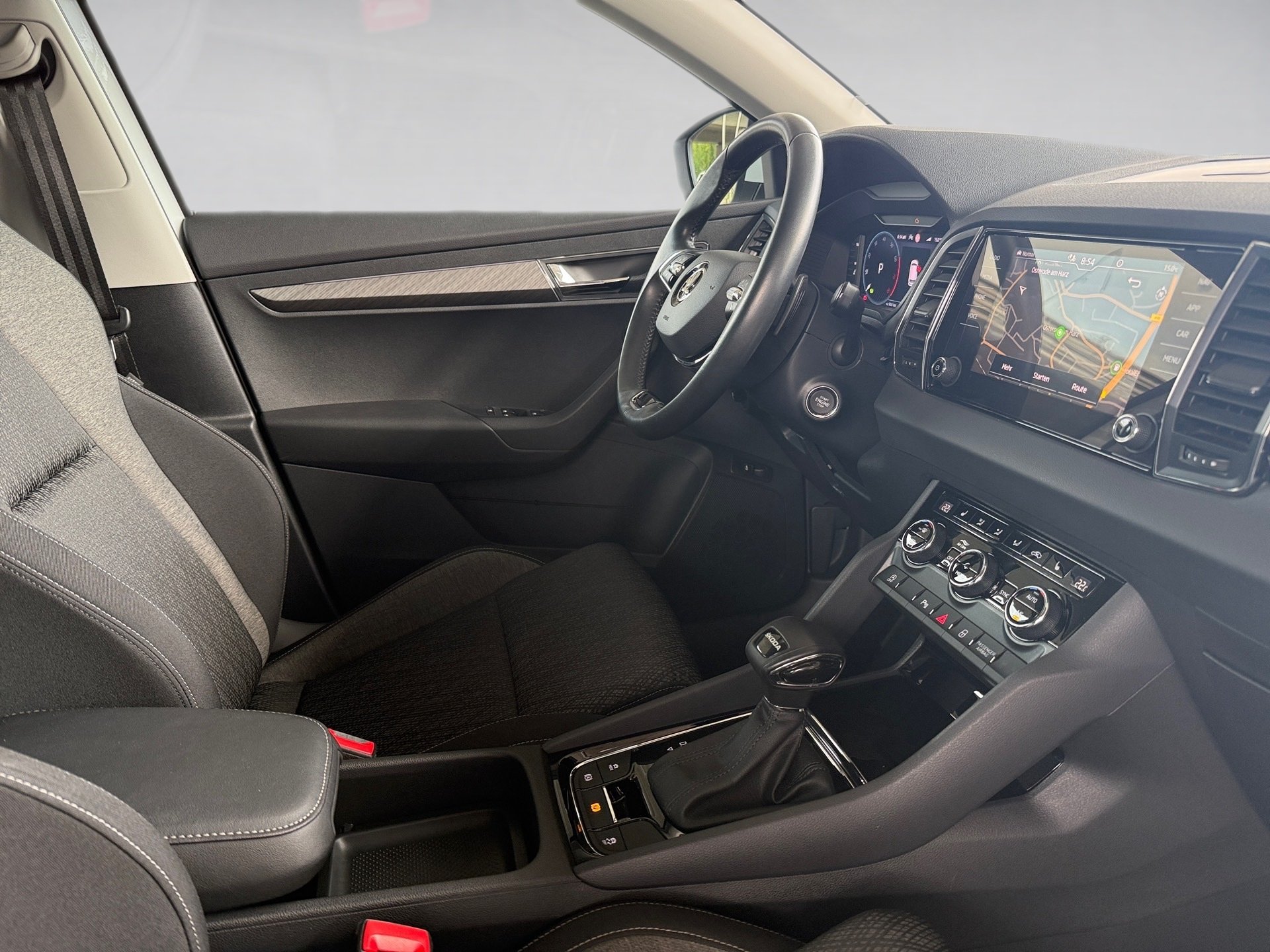 Karoq 1.5 TSI Style DSG Matrix Navi ACC AHK RFK