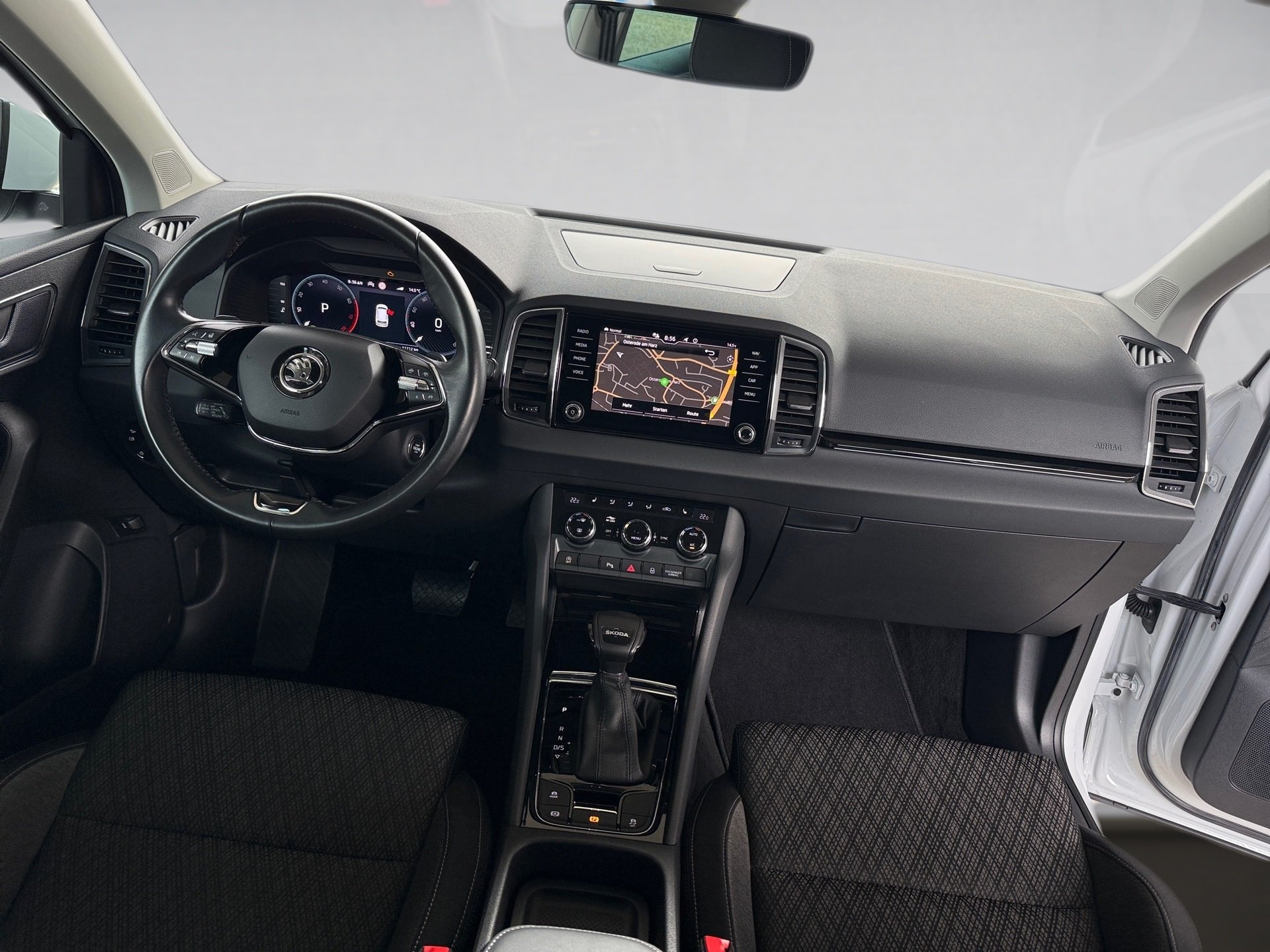 Karoq 1.5 TSI Style DSG Matrix Navi ACC AHK RFK