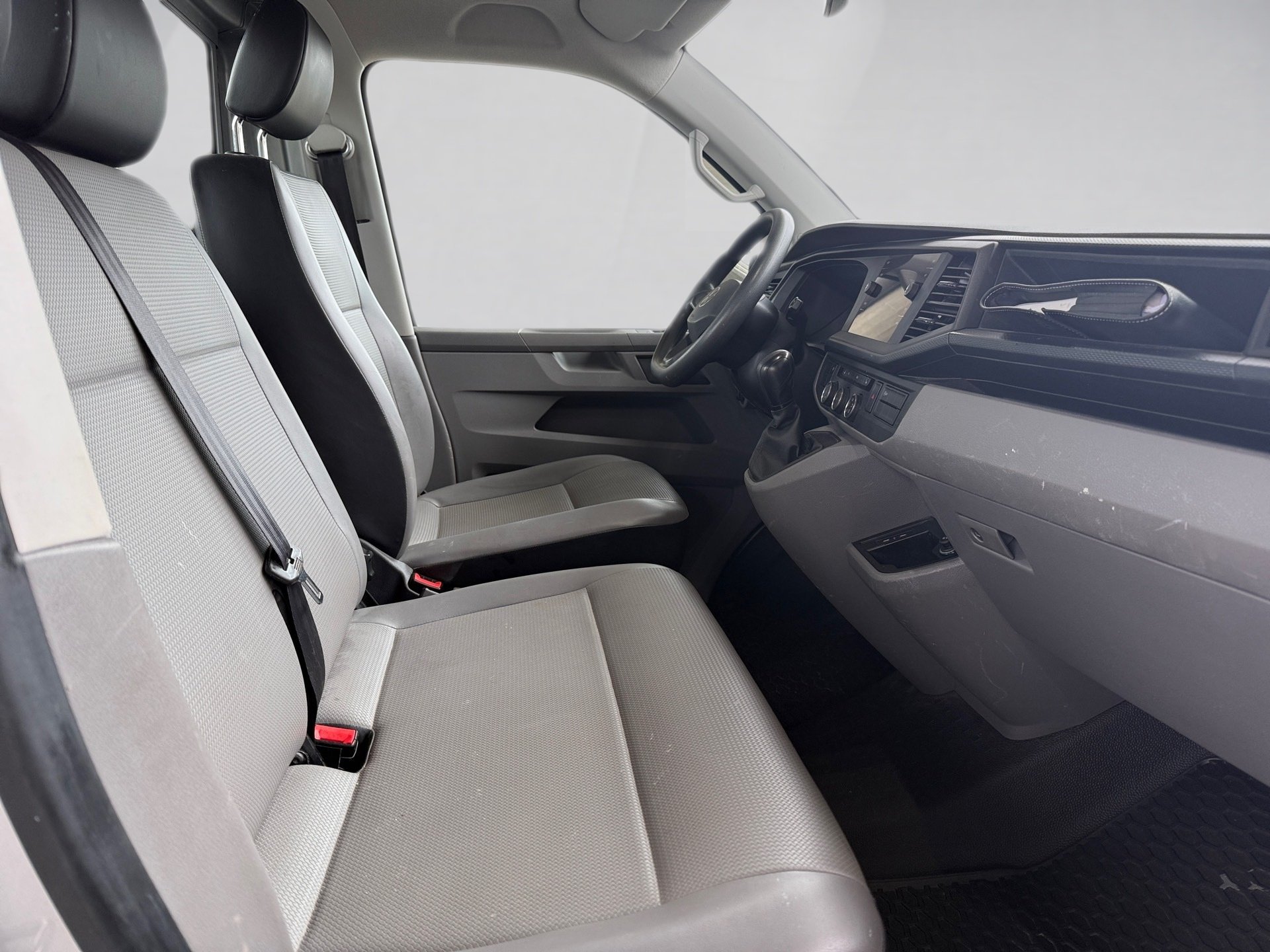 T6.1 Transporter Pritsche LR 2.0 TDI DSG Navi GRA Sitzhzg.
