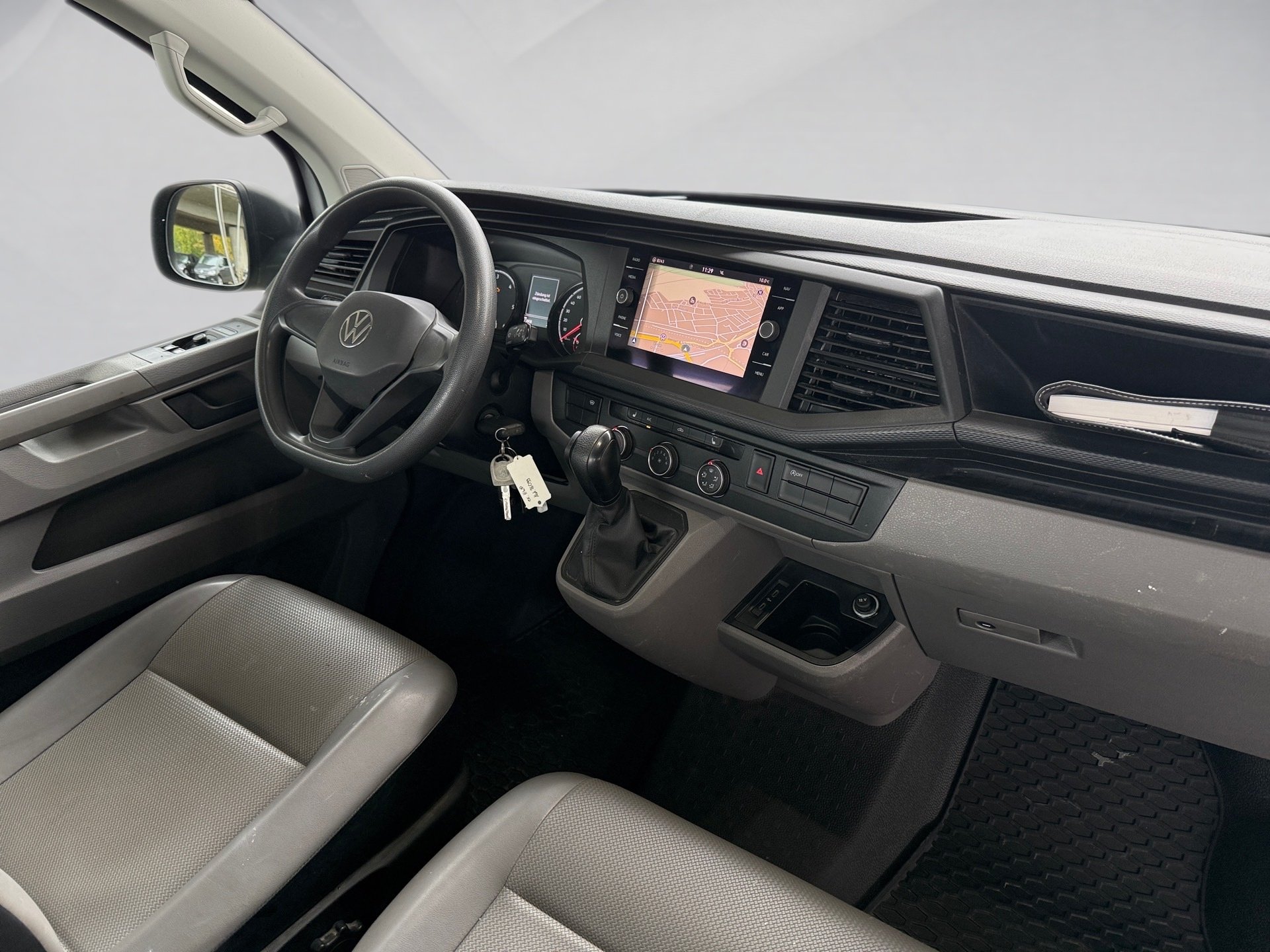 T6.1 Transporter Pritsche LR 2.0 TDI DSG Navi GRA Sitzhzg.