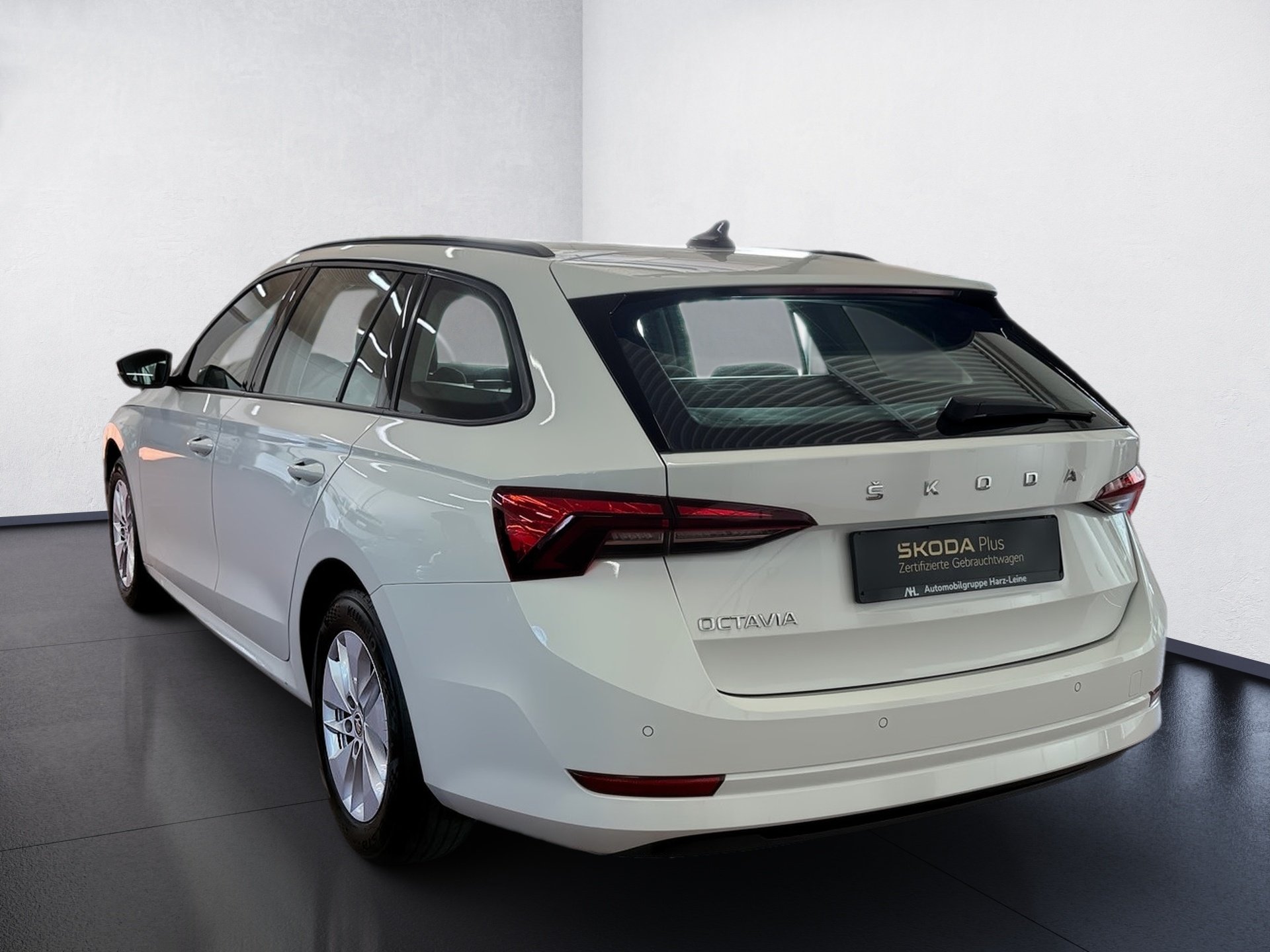Octavia Combi Ambition 2.0 TDI Ambition DSG LED Navi PDC