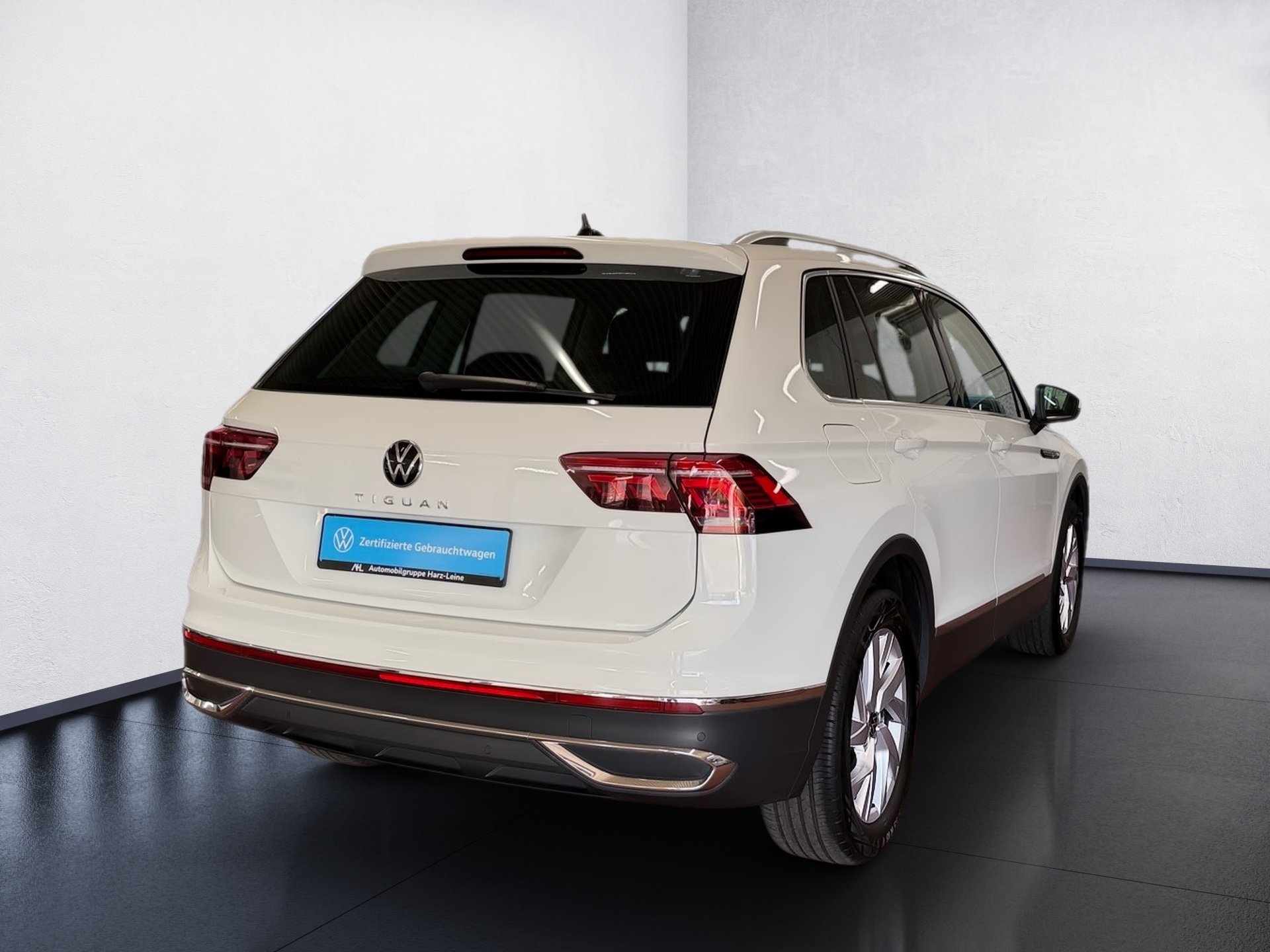 Tiguan Elegance 1.5 TSI Elegance DSG Matrix AHK Navi ACC App-Connect