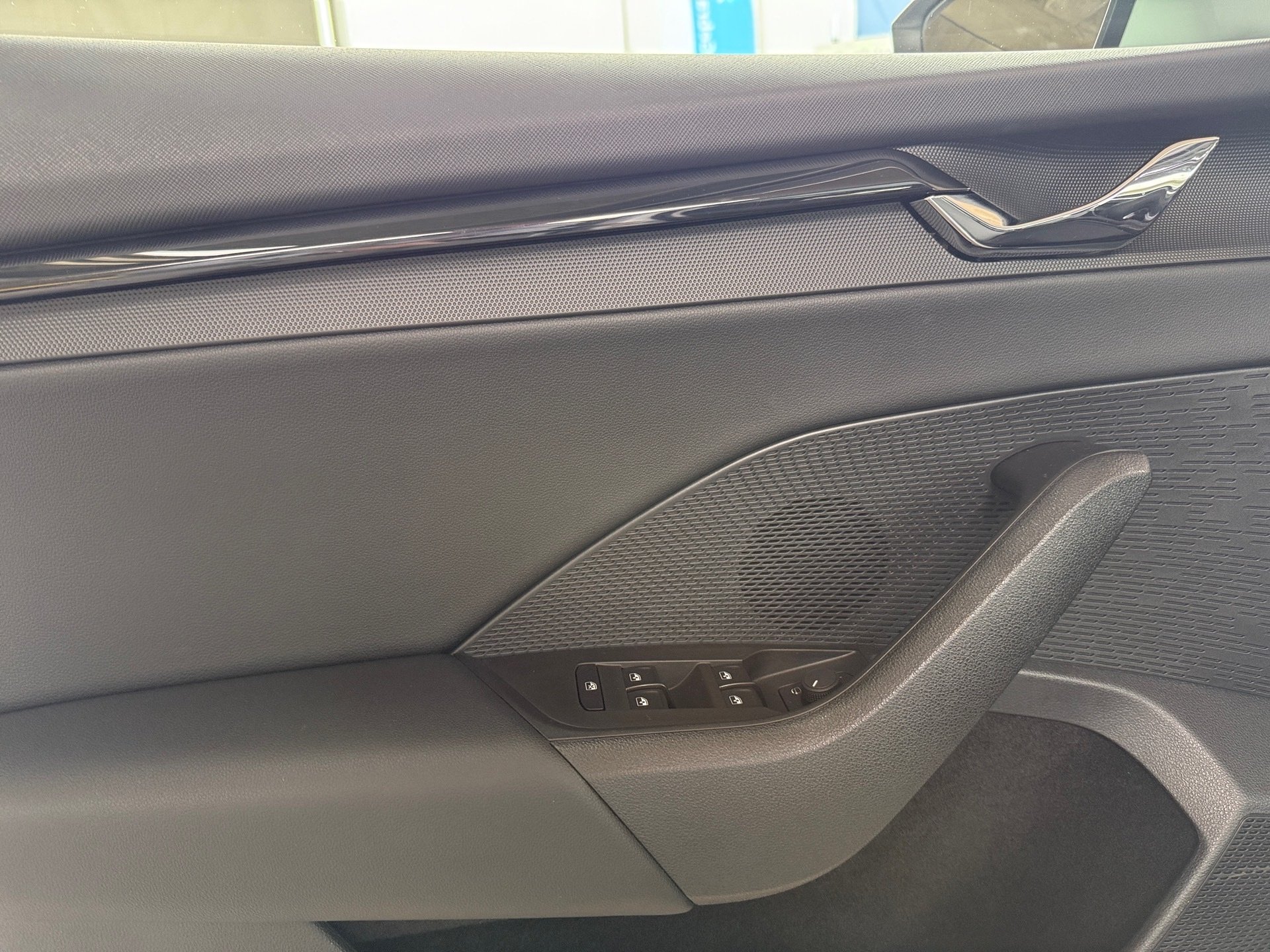 Octavia Combi 2.0 TDI Ambition DSG AHK Pano Navi ACC SmartLink