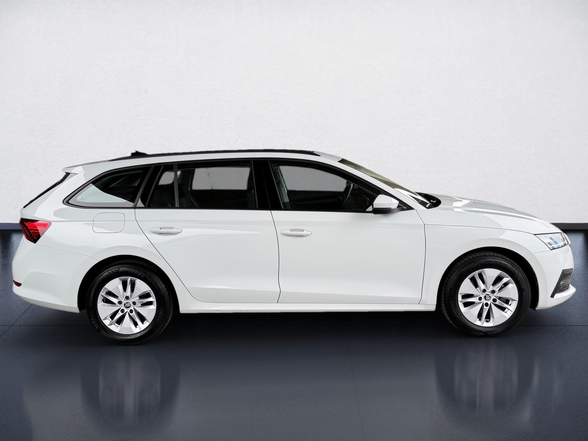 Octavia Combi 2.0 TDI Ambition DSG AHK Pano Navi ACC SmartLink