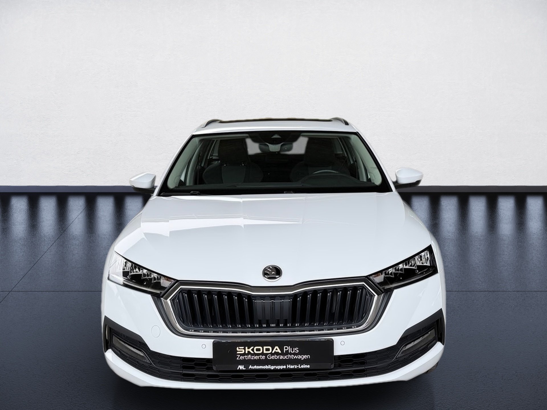 Octavia Combi 2.0 TDI Ambition DSG AHK Pano Navi ACC SmartLink
