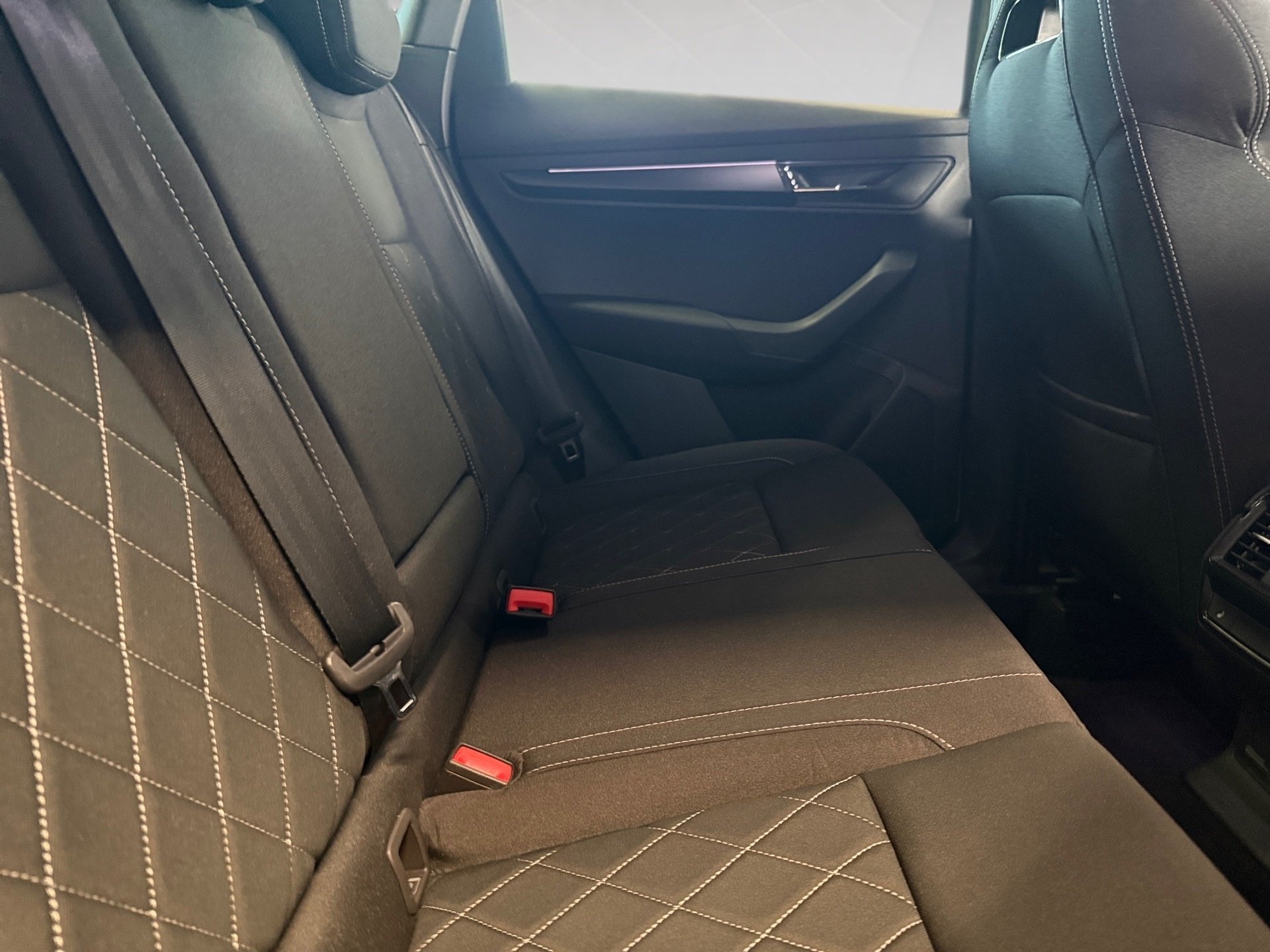 Karoq 2.0 TSI Sportline 4x4 DSG Matrix DCC GRA SmartLink