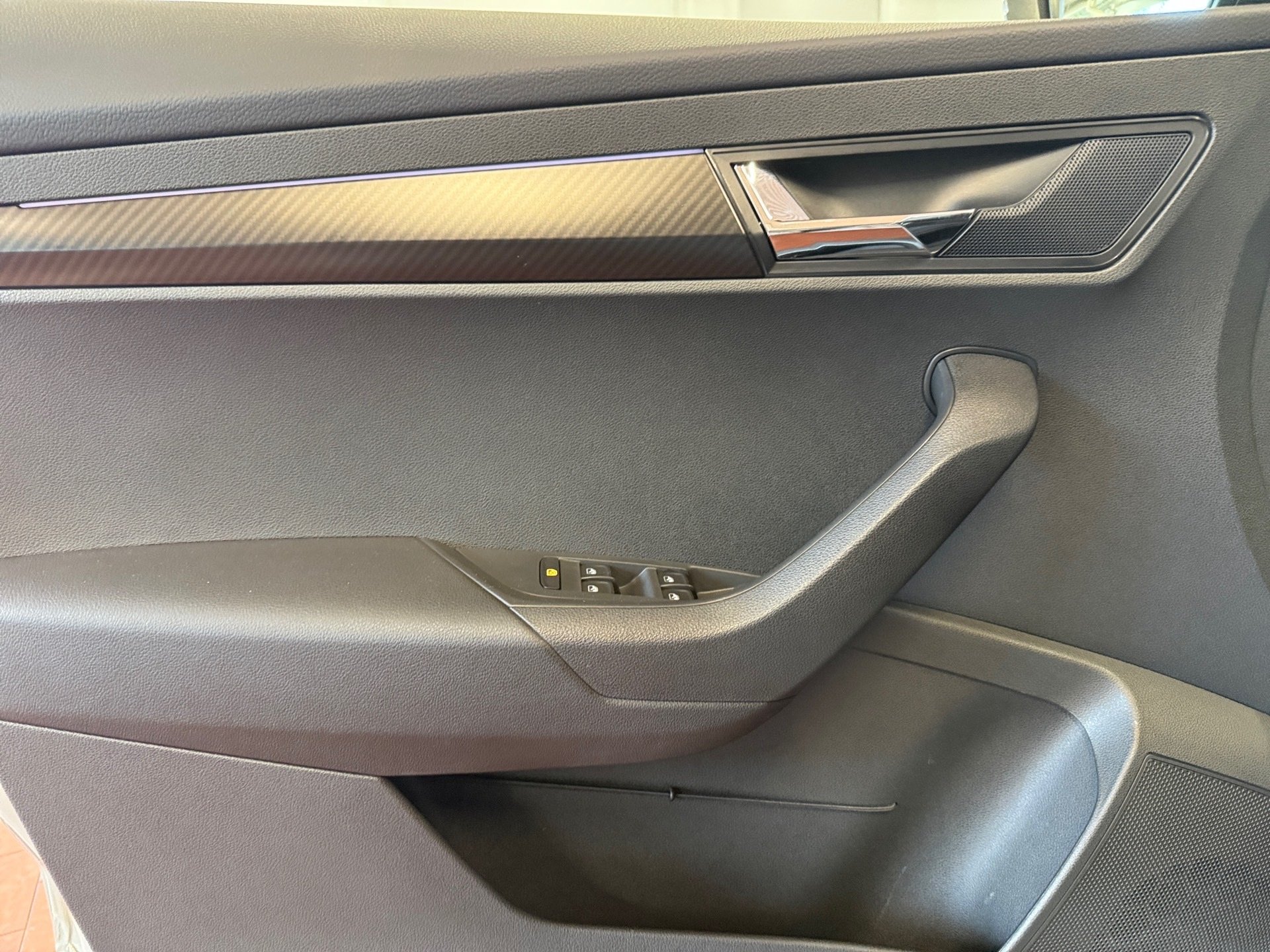 Karoq 2.0 TSI Sportline 4x4 DSG Matrix DCC GRA SmartLink