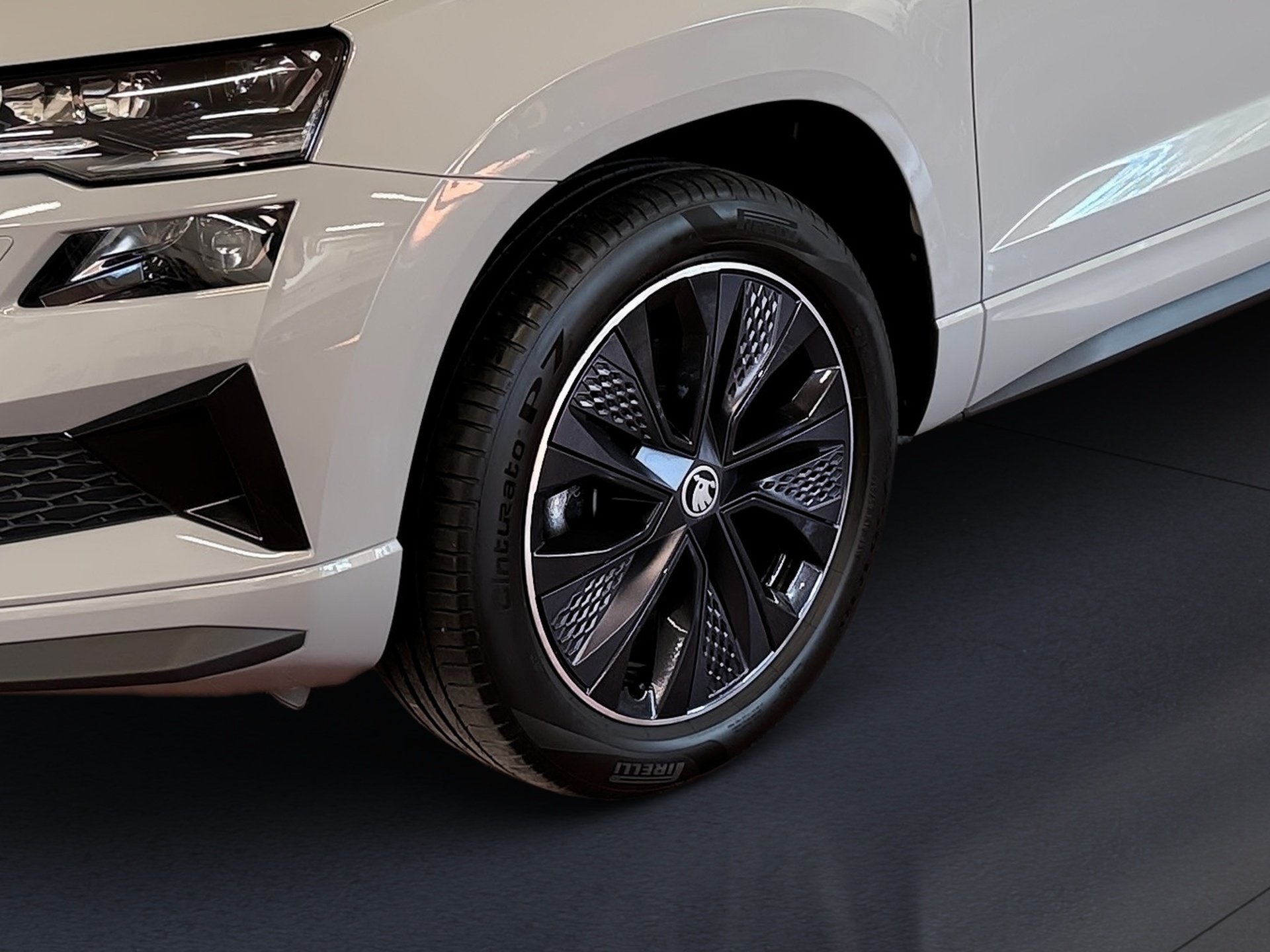Karoq 2.0 TSI Sportline 4x4 DSG Matrix DCC GRA SmartLink
