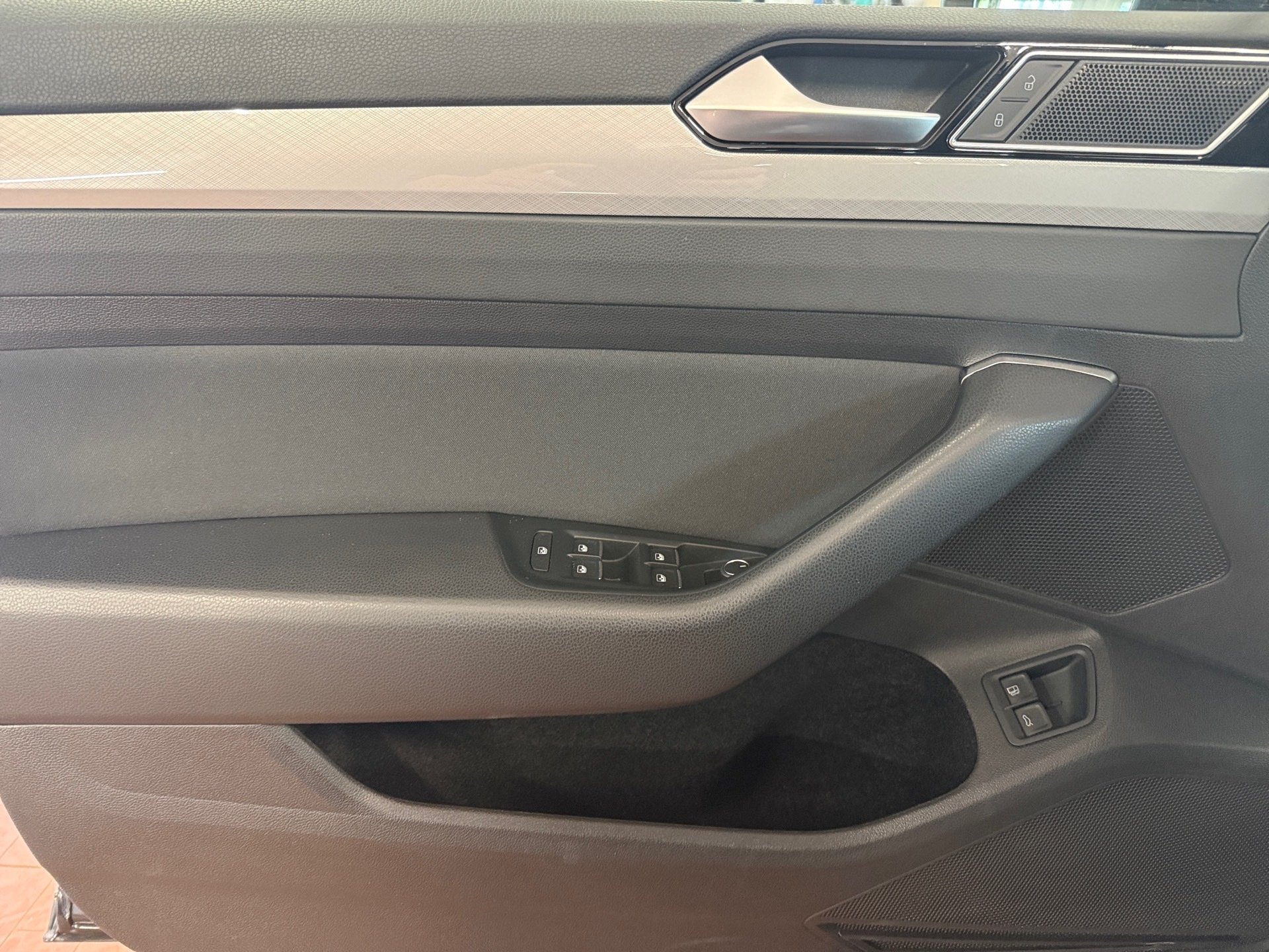 Passat Variant GTE 1.4 TSI DSG LED Navi ACC AHK RFK