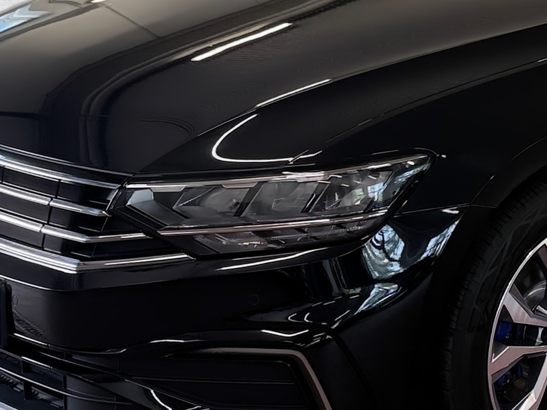 Passat Variant GTE 1.4 TSI DSG LED Navi ACC AHK RFK