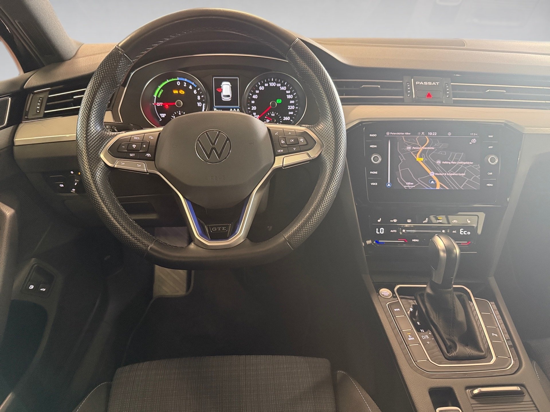 Passat Variant GTE 1.4 TSI DSG LED Navi ACC AHK RFK