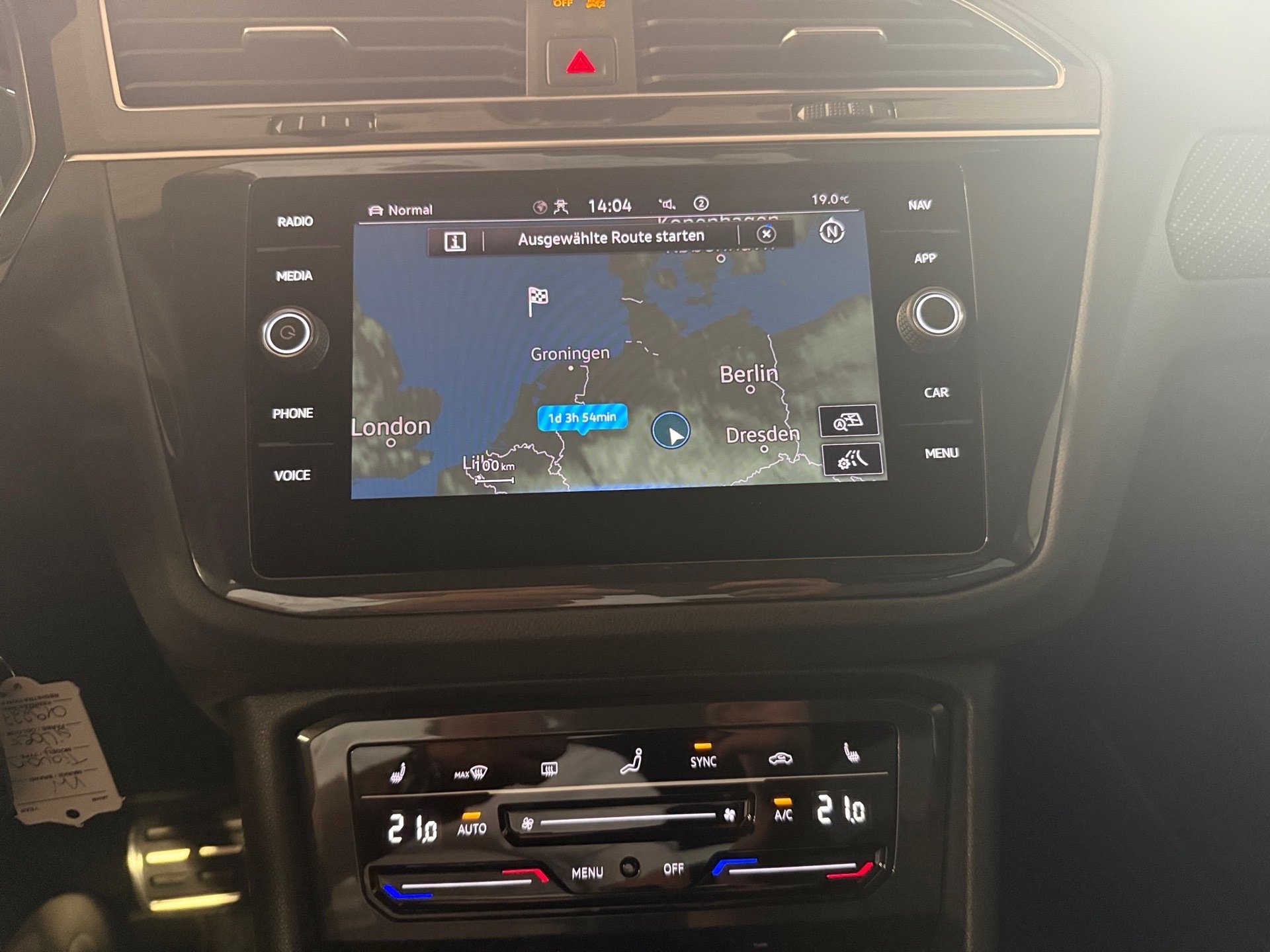 Tiguan 2.0 TDI R-Line 4M DSG LED Navi ACC AHK RFK