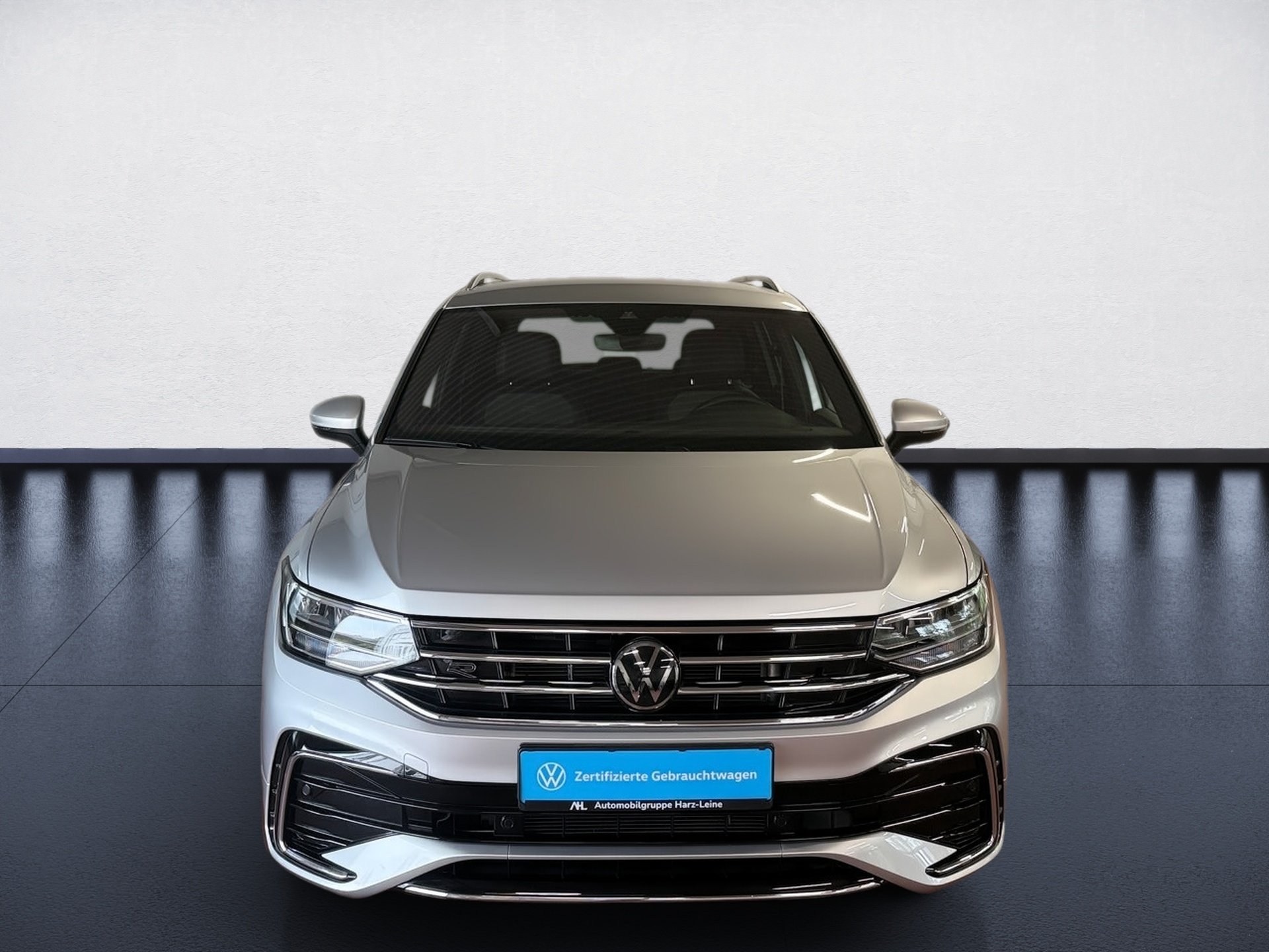 Tiguan 2.0 TDI R-Line 4M DSG LED Navi ACC AHK RFK