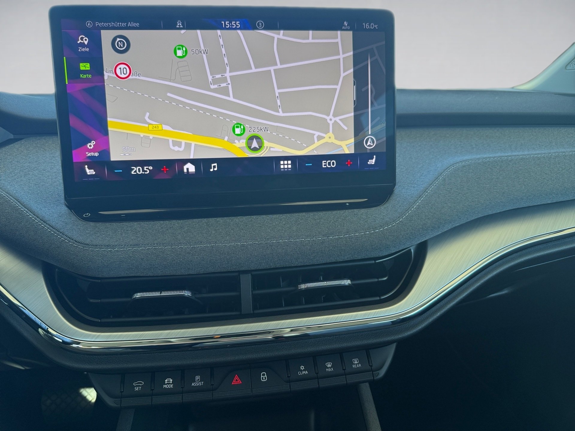 Enyaq iV 80 Loft Matrix Navi ACC RFK Wärmepumpe