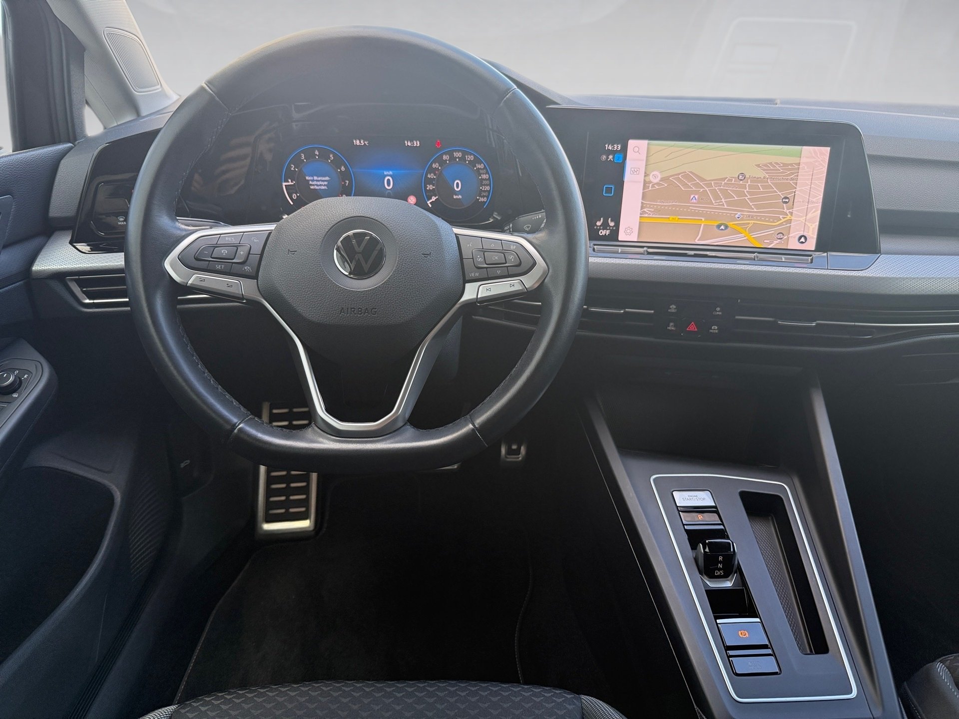 Golf 1.5 eTSI Active DSG LED Navi ACC RFK ACC LM