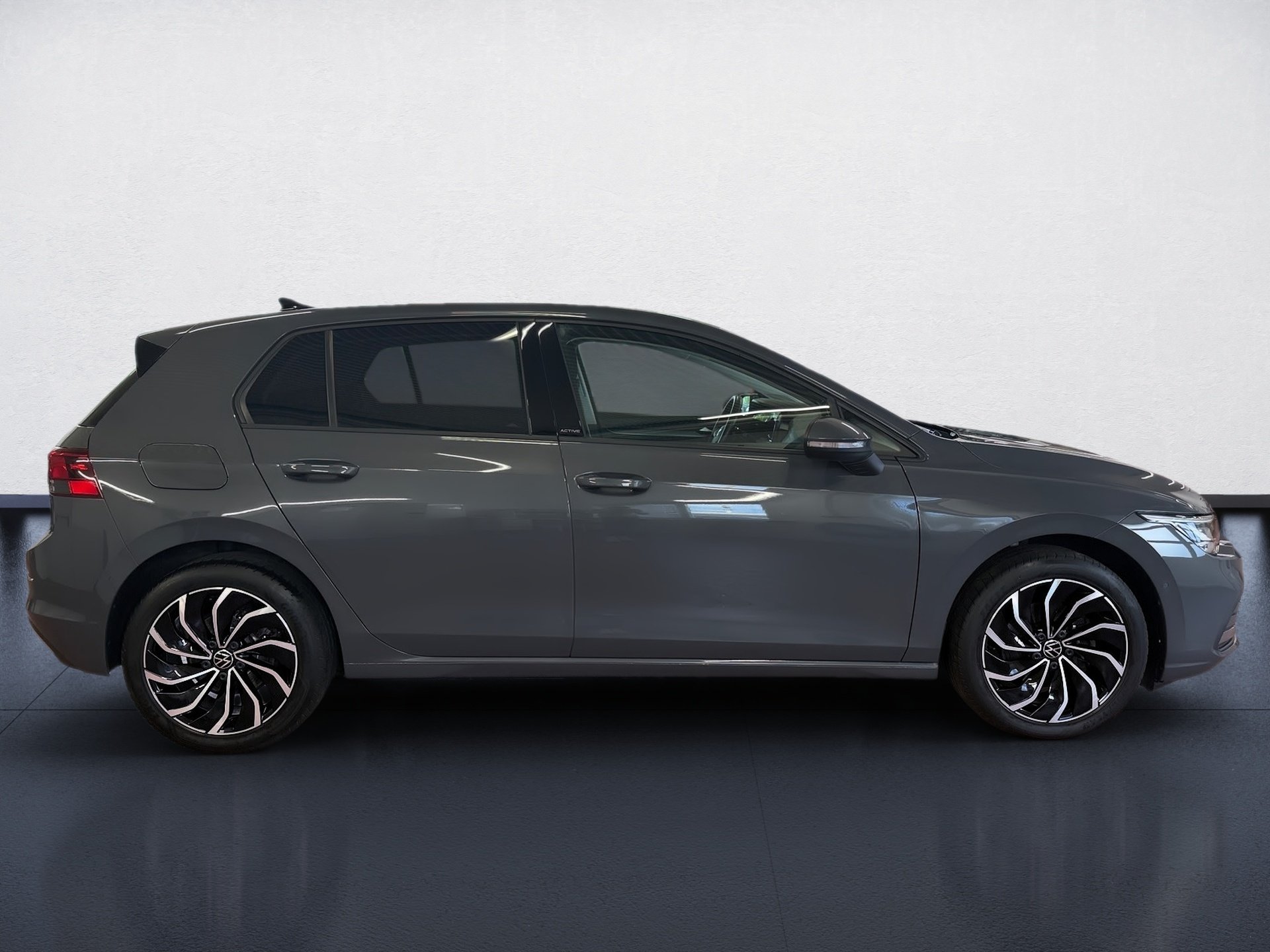 Golf 1.5 eTSI Active DSG LED Navi ACC RFK ACC LM