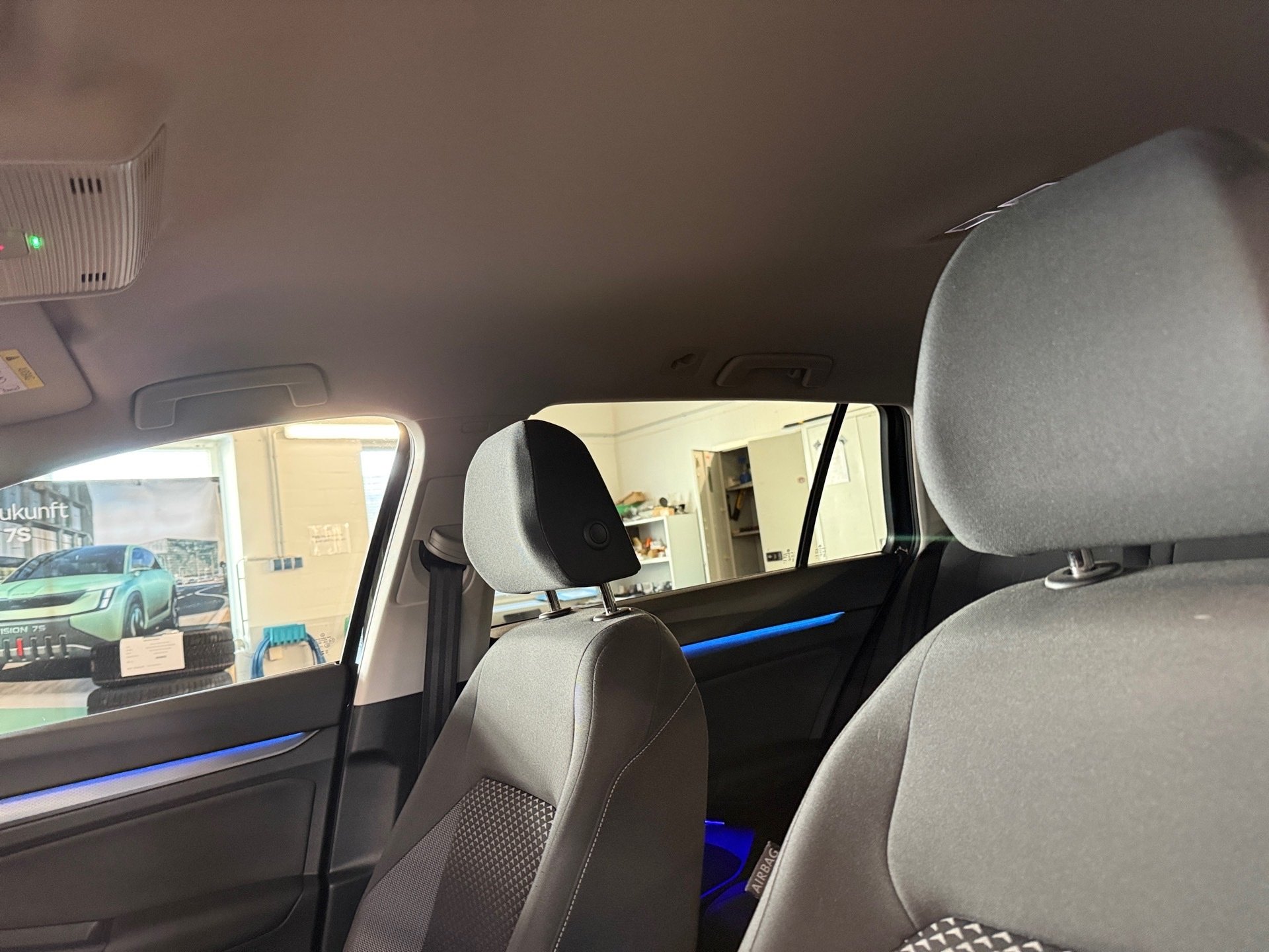 Golf Variant 1.5 eTSI Active DSG Matrix Navi ACC AHK RFK