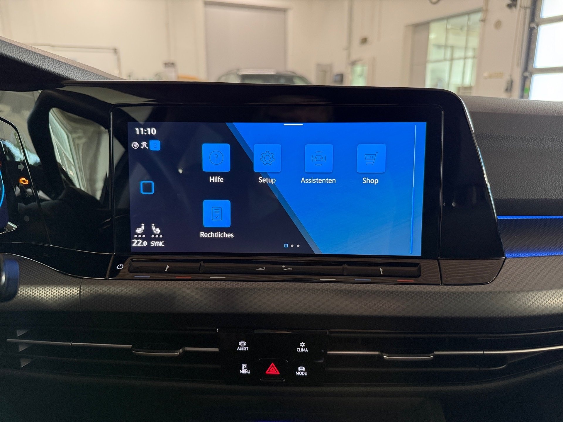 Golf Variant 1.5 eTSI Active DSG Matrix Navi ACC AHK RFK