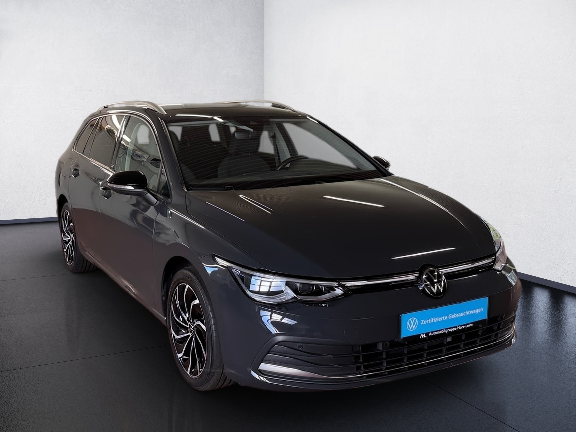 Golf Variant 1.5 eTSI Active DSG Matrix Navi ACC AHK RFK