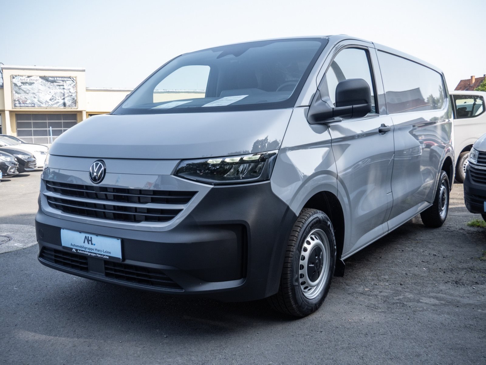 NFZ Transporter Kasten Motor: 2.0 l TDI 110 kW Getriebe: 6-Gang-Schaltgetriebe Radstand: 3500 mm LR