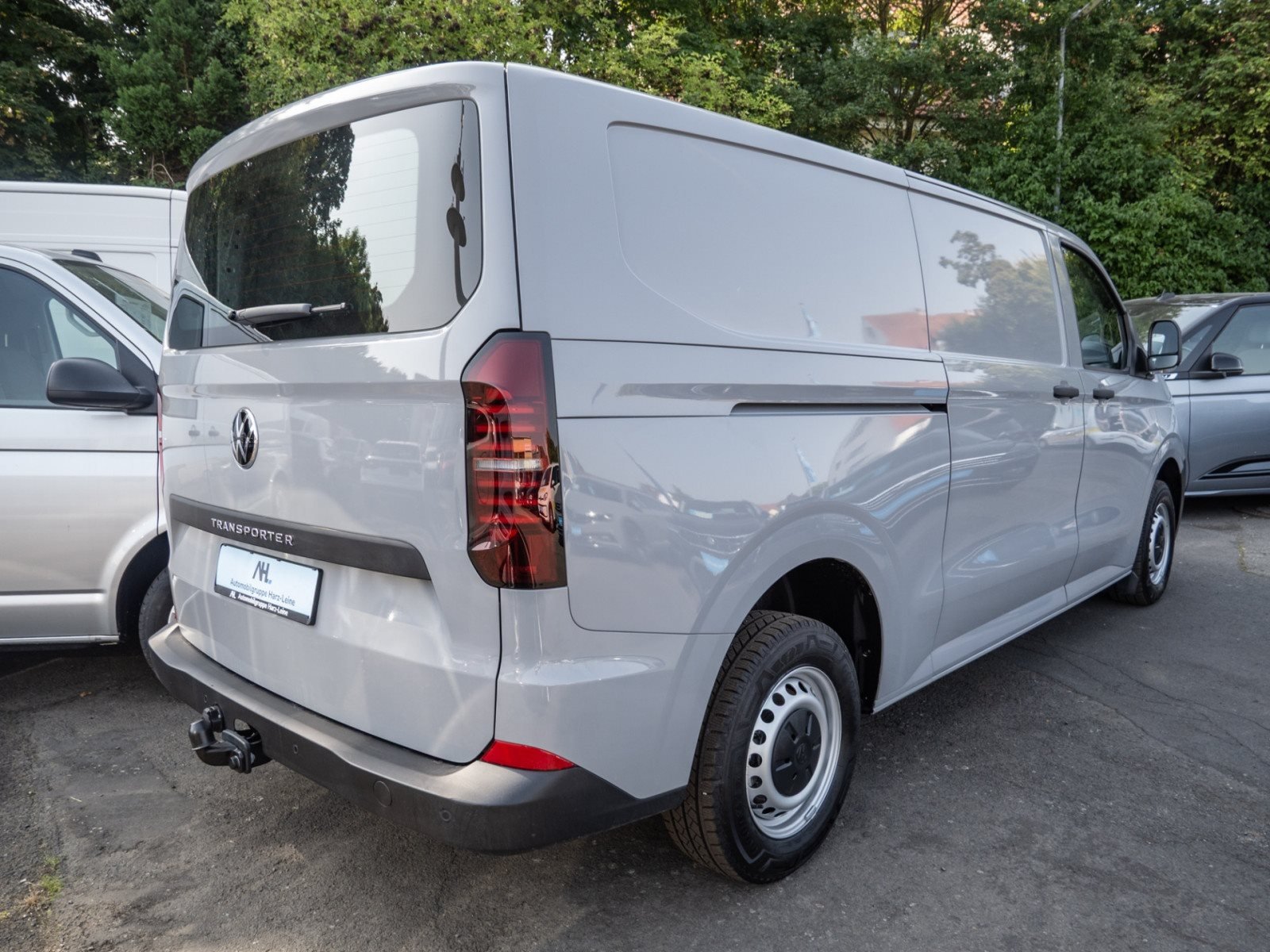 NFZ Transporter Kasten Motor: 2.0 l TDI 110 kW Getriebe: 6-Gang-Schaltgetriebe Radstand: 3500 mm LR