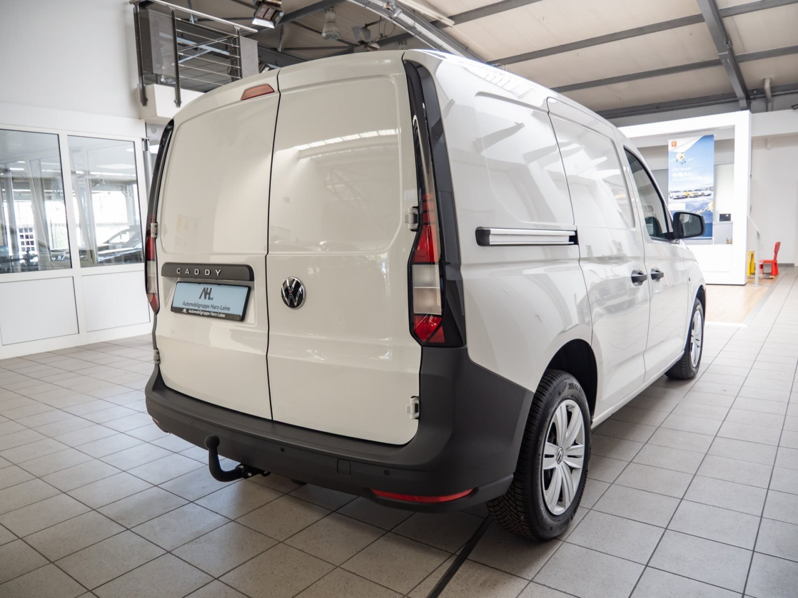 NFZ Caddy Cargo Motor: 1.5 l TSI EU6 85 kW Getriebe: 6-Gang-Schaltgetriebe Radstand: 2755 mm