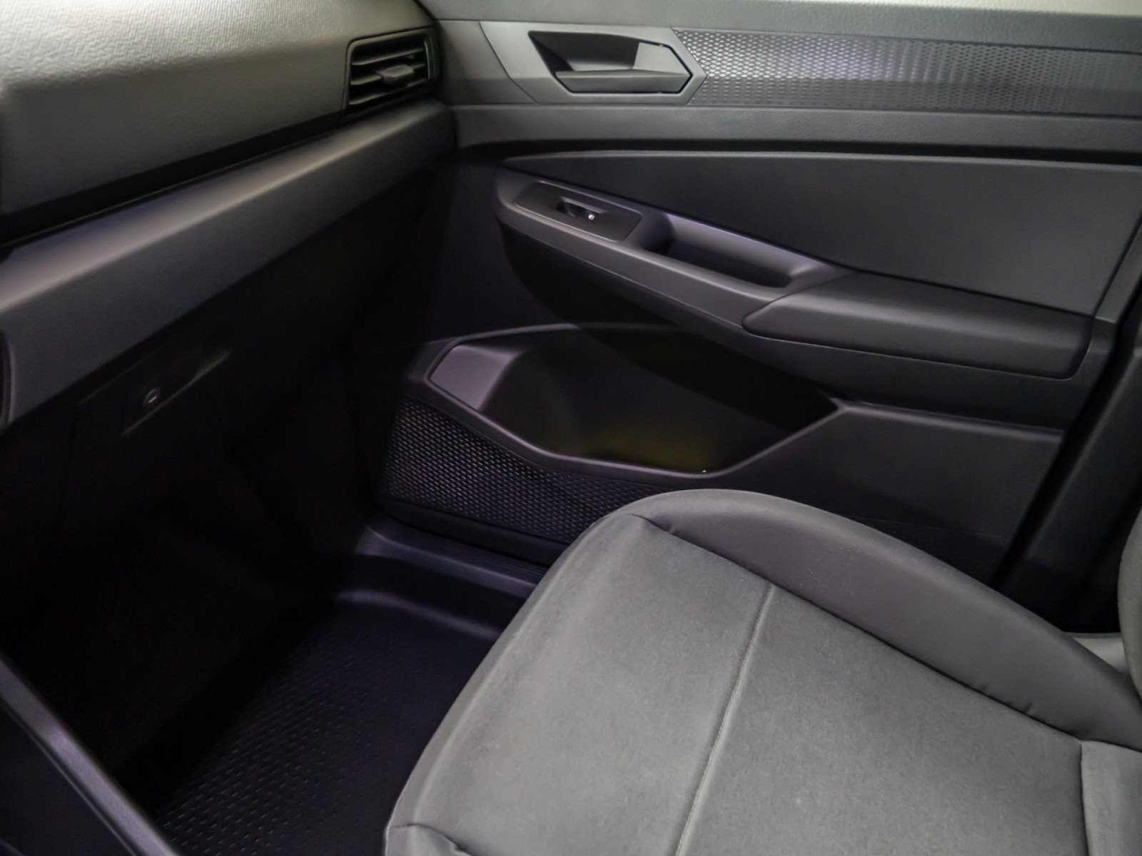 NFZ Caddy Cargo Maxi Motor: 2.0 l TDI EU6 SCR 75 kW Getriebe: 6-Gang-Schaltgetriebe Radstand: 2970 m