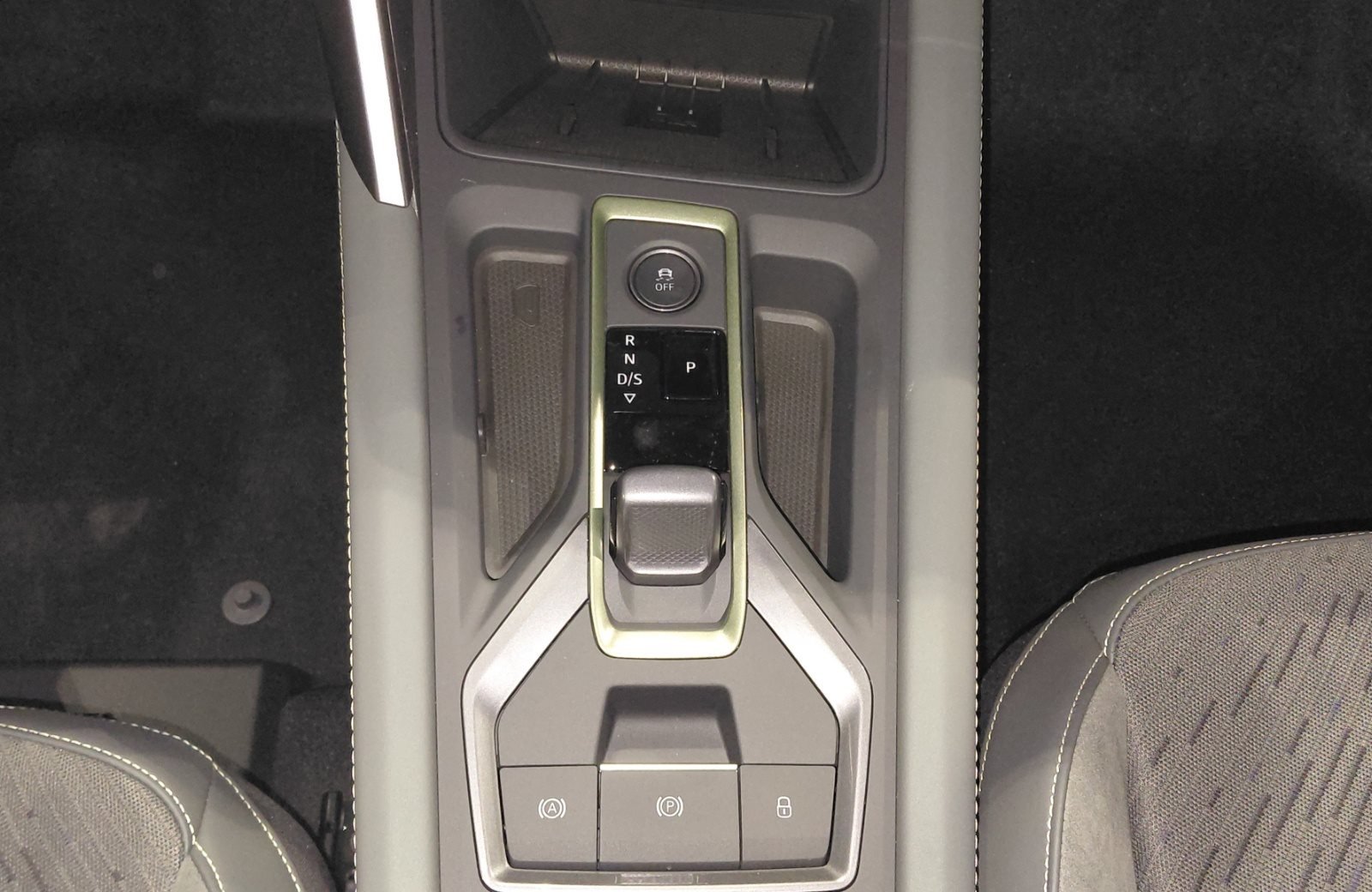 Formentor Drive 2.0 TSI DSG *ab sofort*