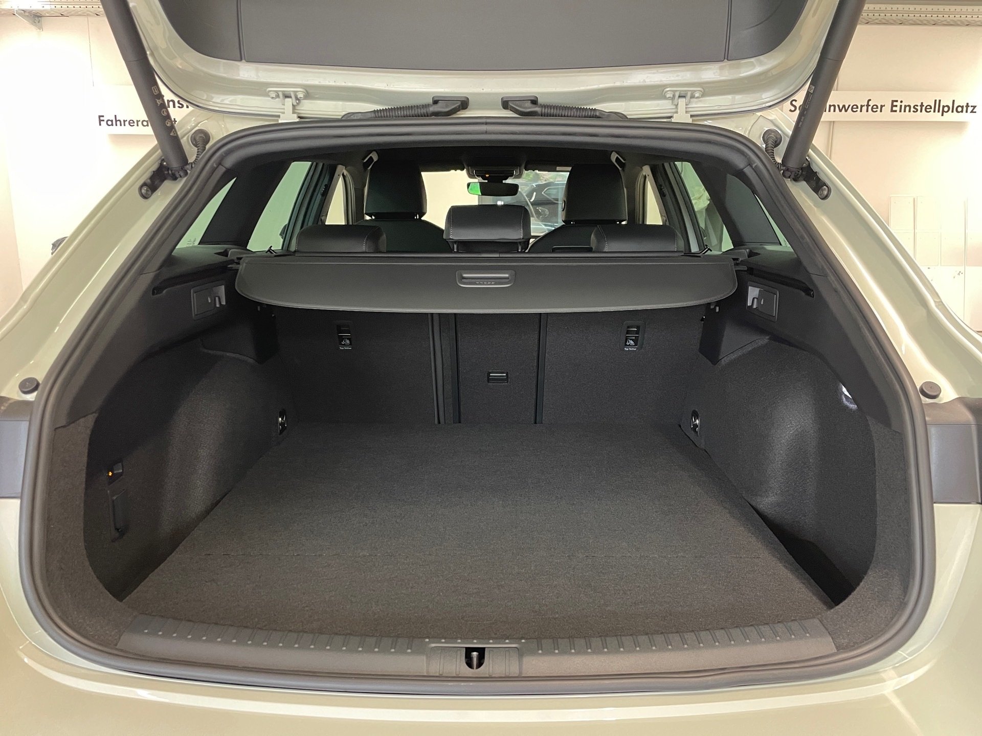 Leon Sportstourer 1.5 e-HYBRID
