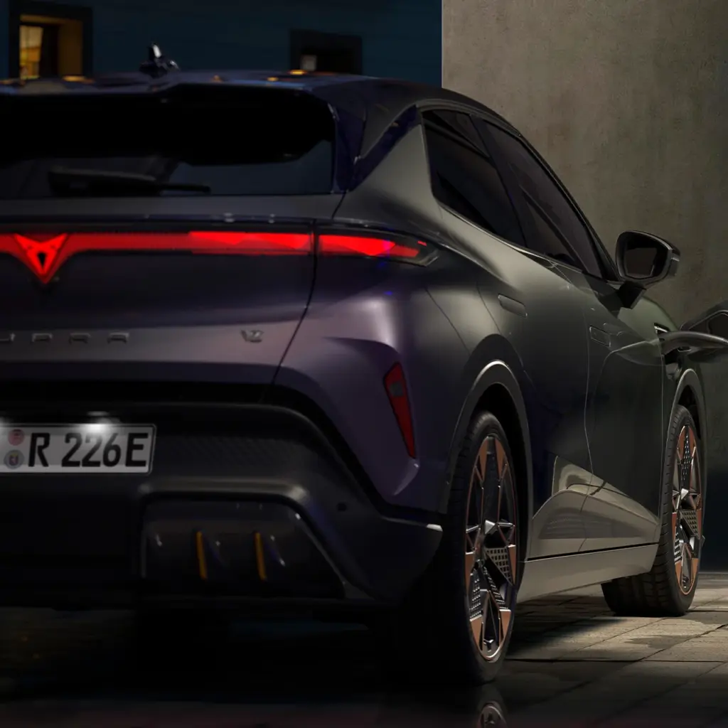 cupra-raval-vz-charging_